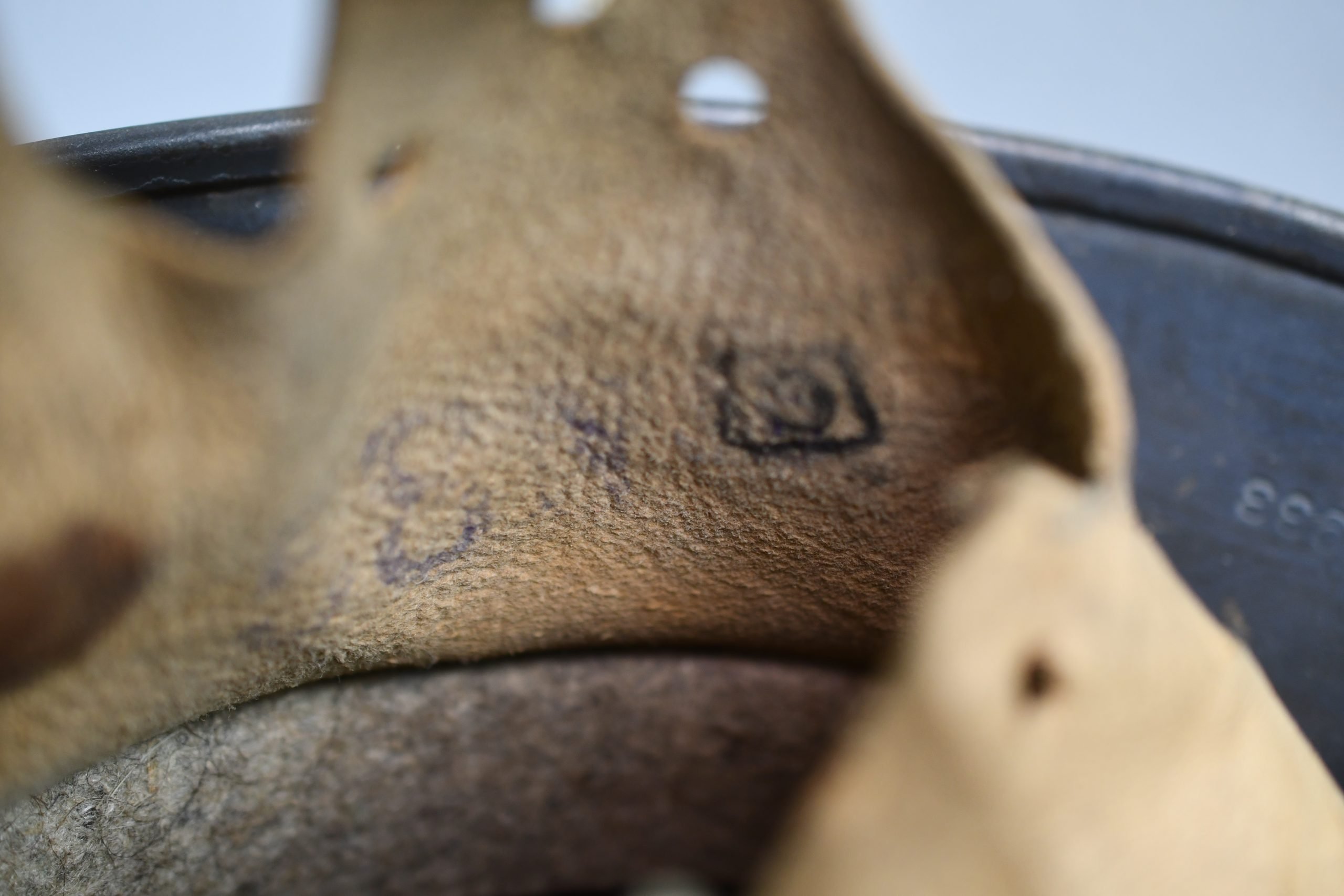 M40 Luftwaffe single decal ex-white wash steel helmet Q64 — image 11