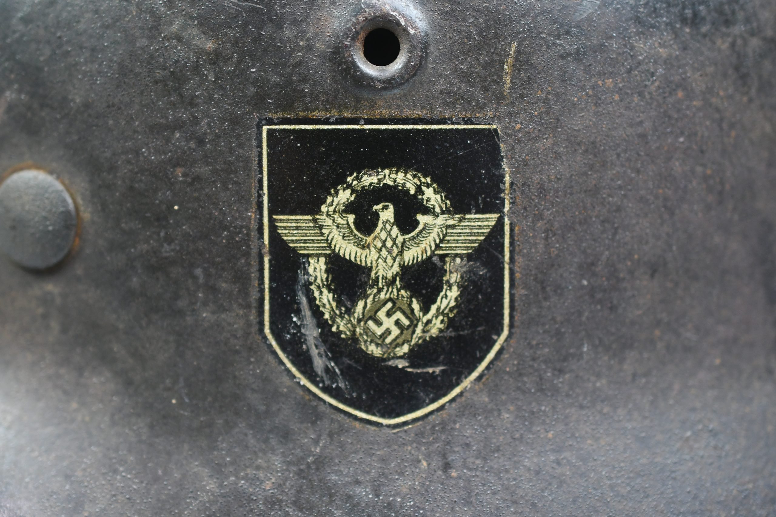 M40 Polizei double decal steel helmet SE64 — image 8