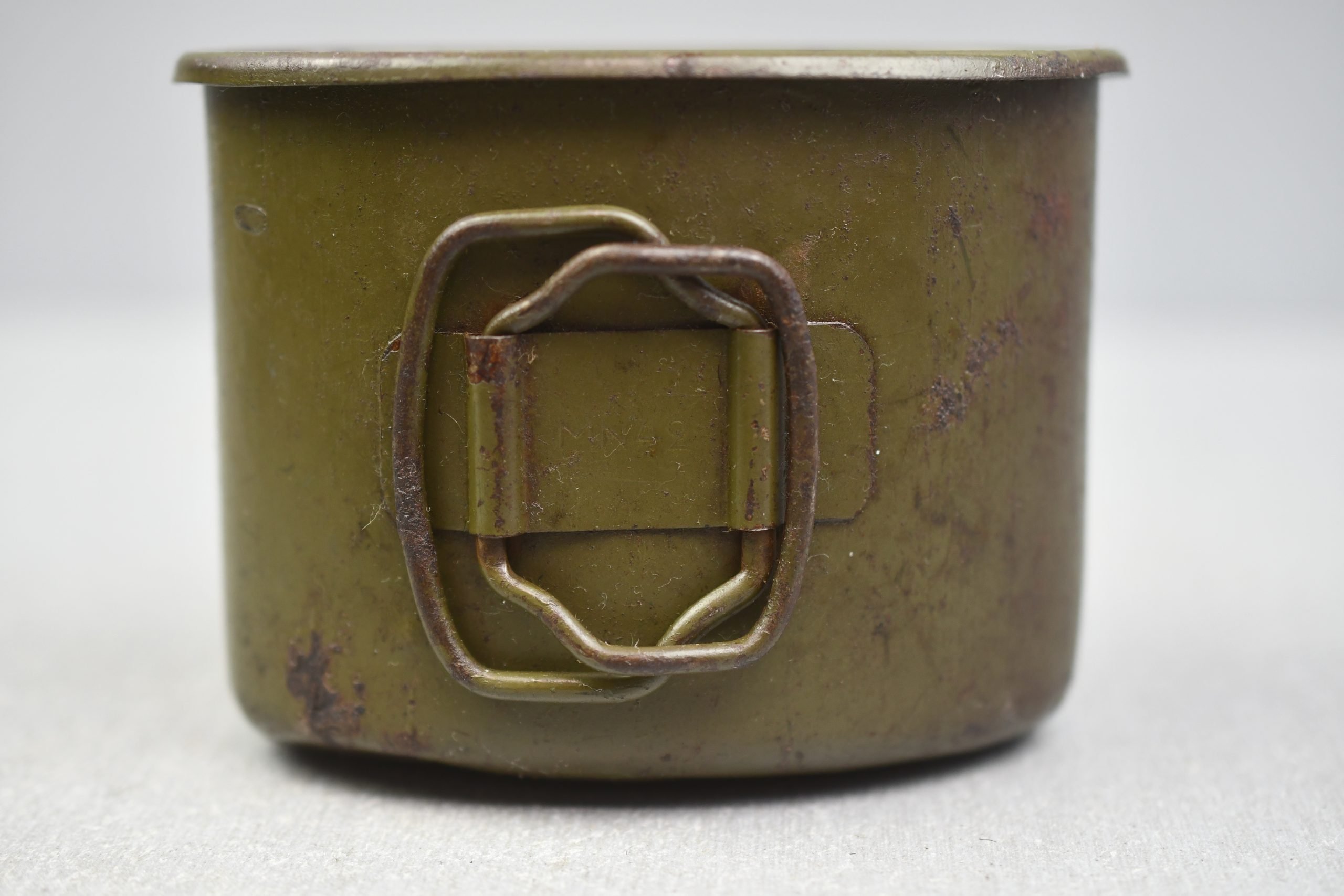 M31 Wehrmacht canteen cup in steel by MN42 — image 2