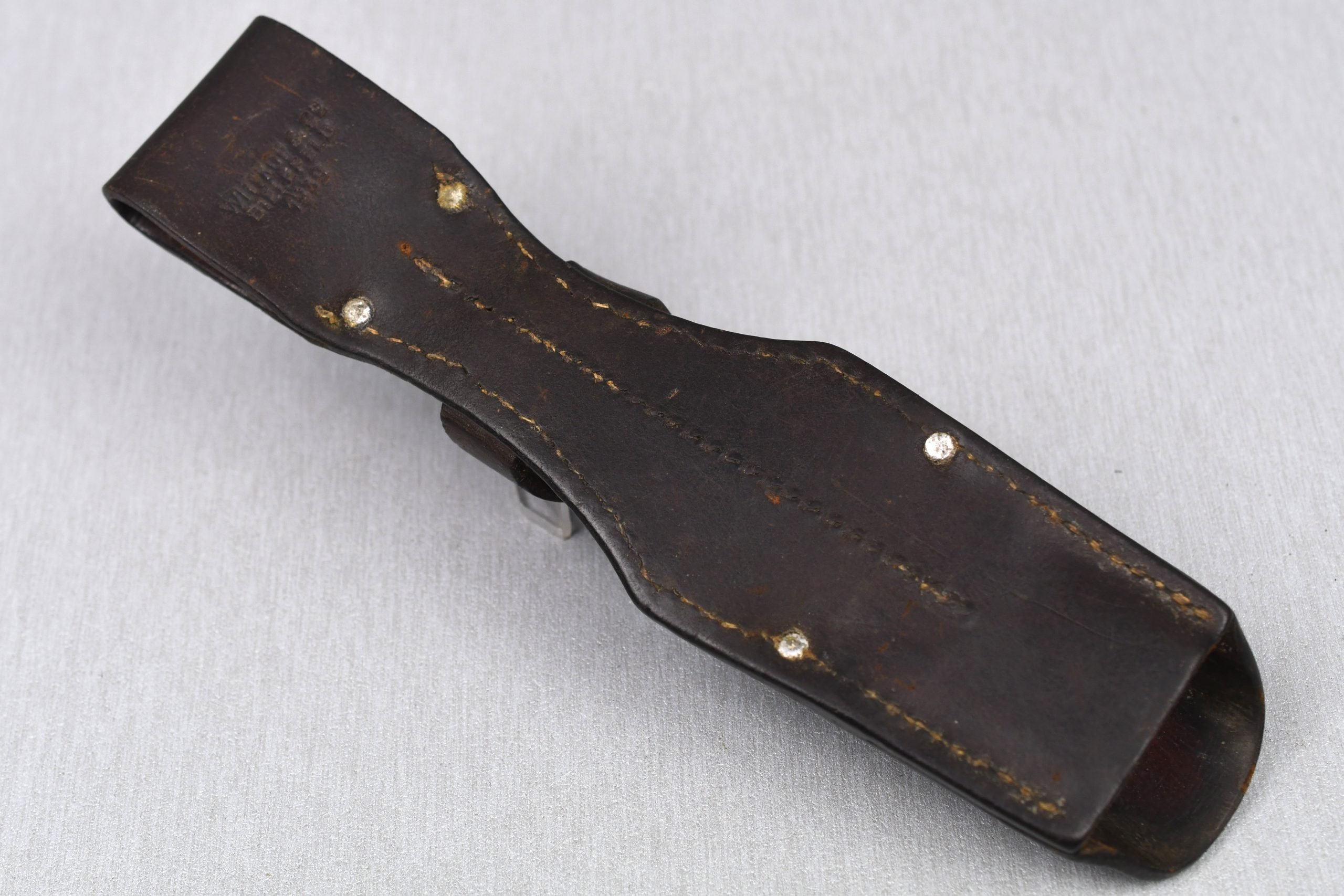 Wehrmacht K98 leather bayonet frog by Wittkop & Co 1939 — image 2