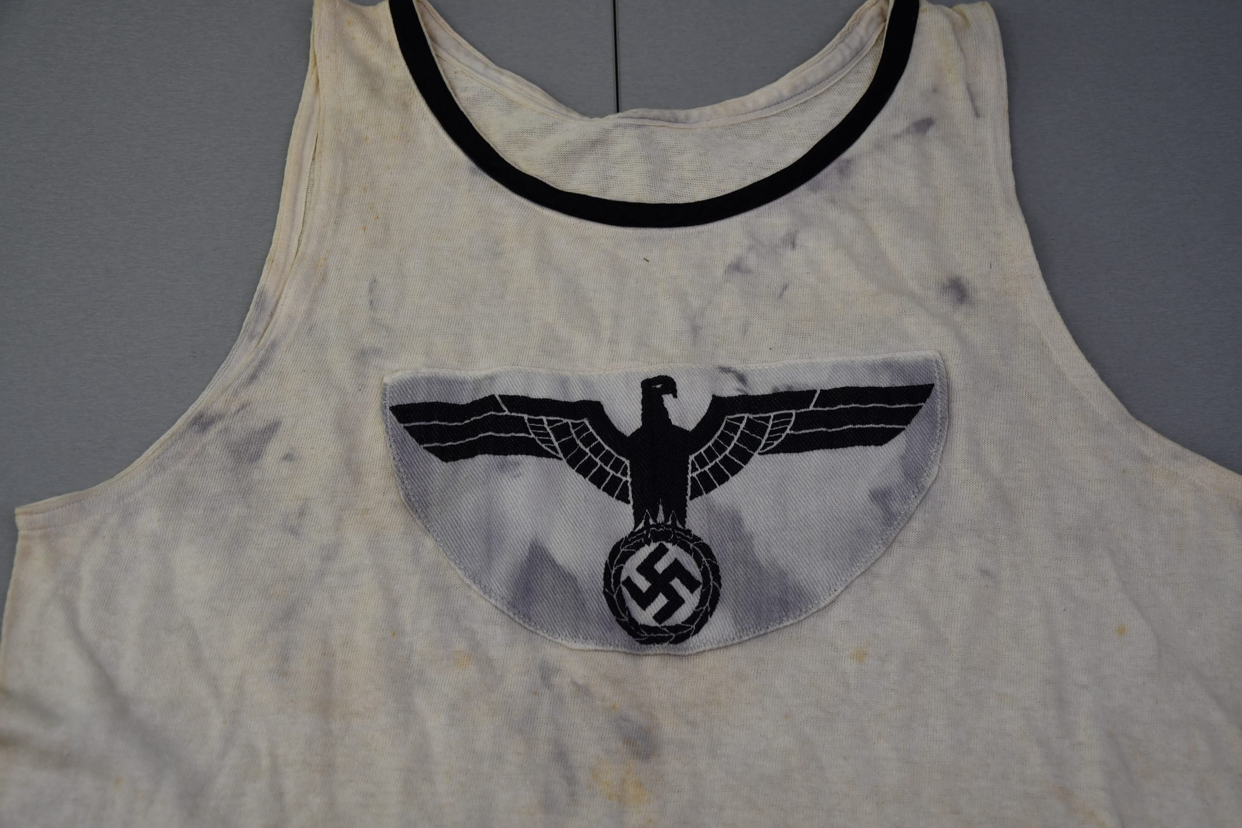 Army (Heer) standard issue sport shirt for NCO — image 2