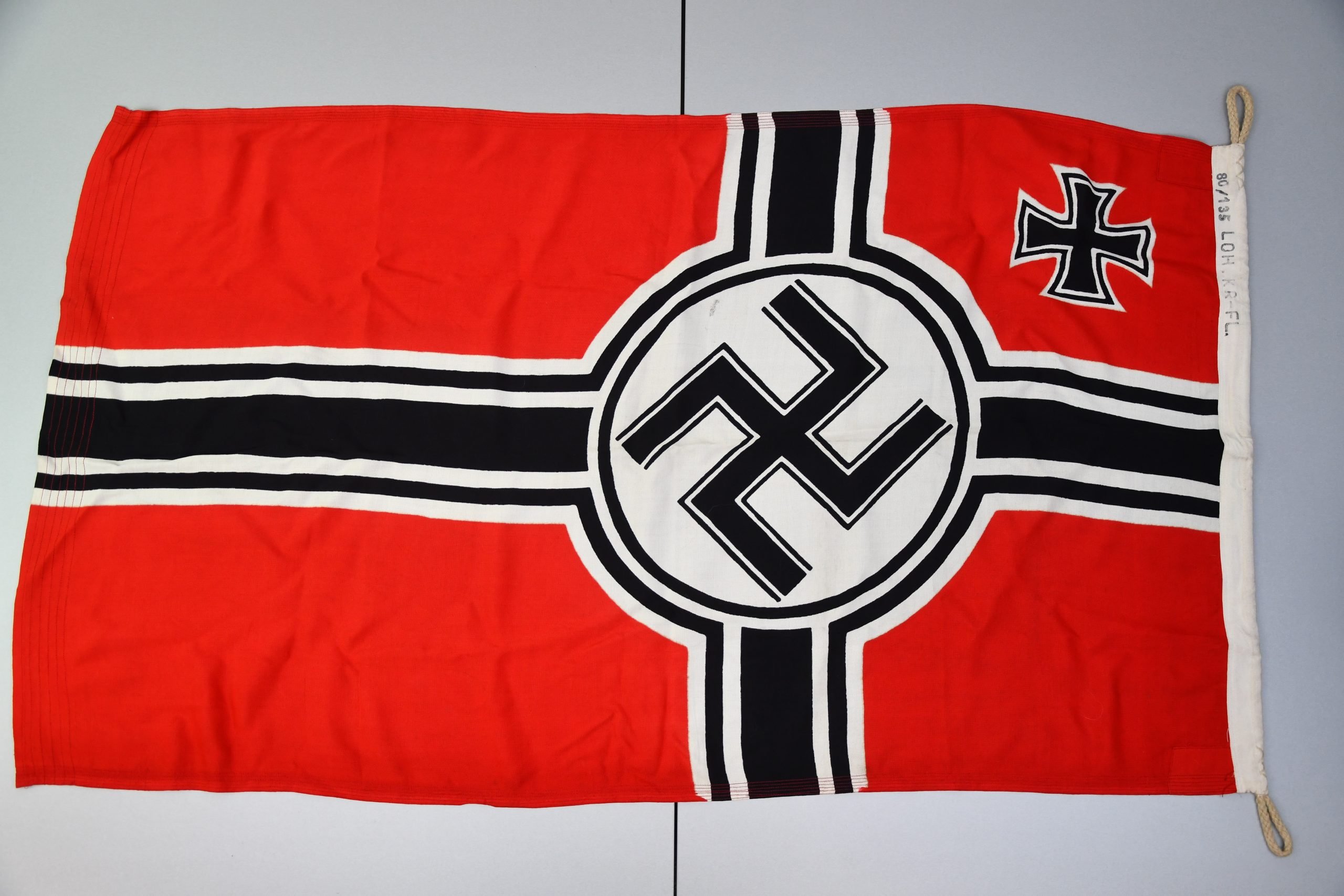 MINT Wehrmacht battle flag 'Kriegsflagge' 80×135 by LOH — image 7