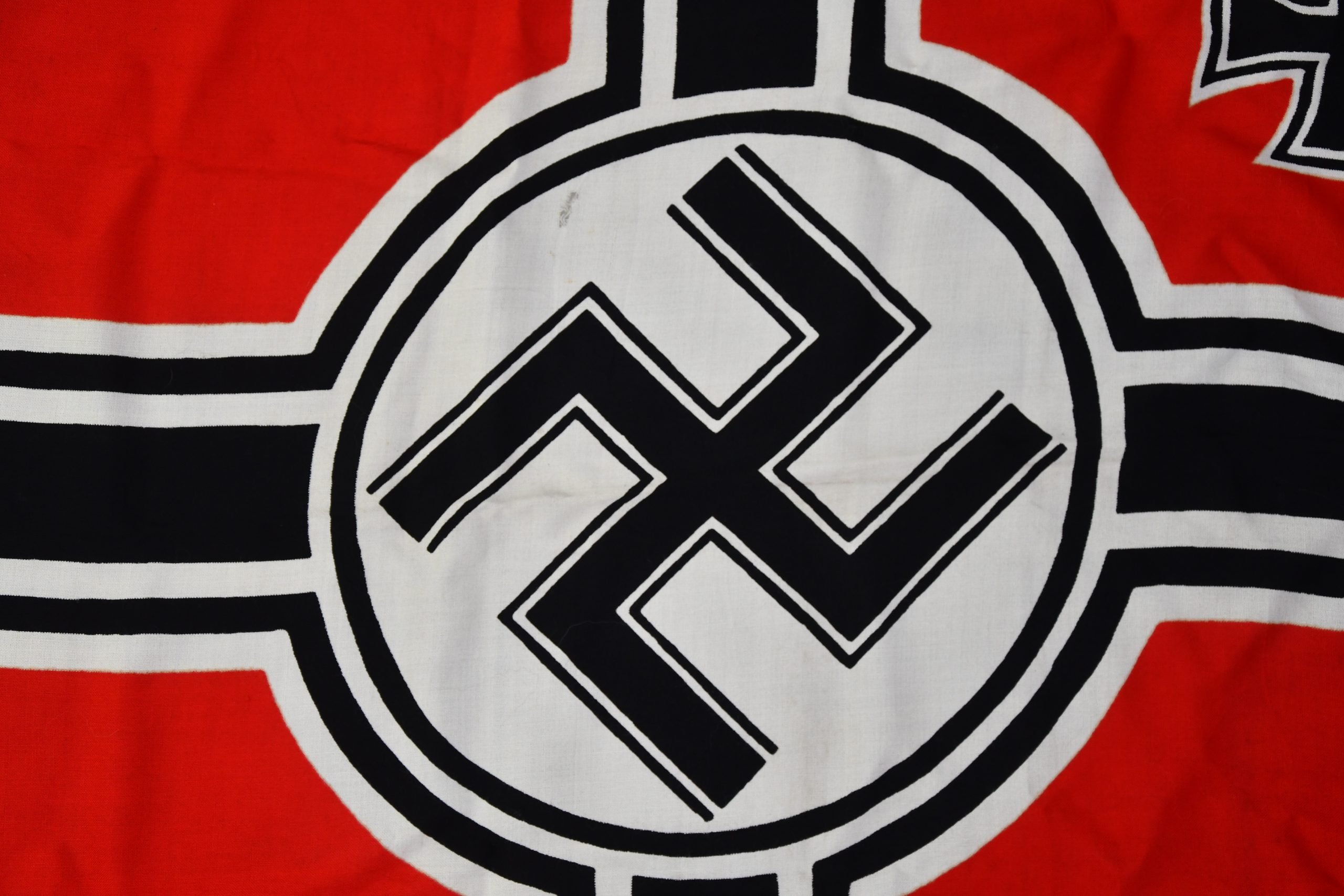 MINT Wehrmacht battle flag 'Kriegsflagge' 80×135 by LOH — image 8