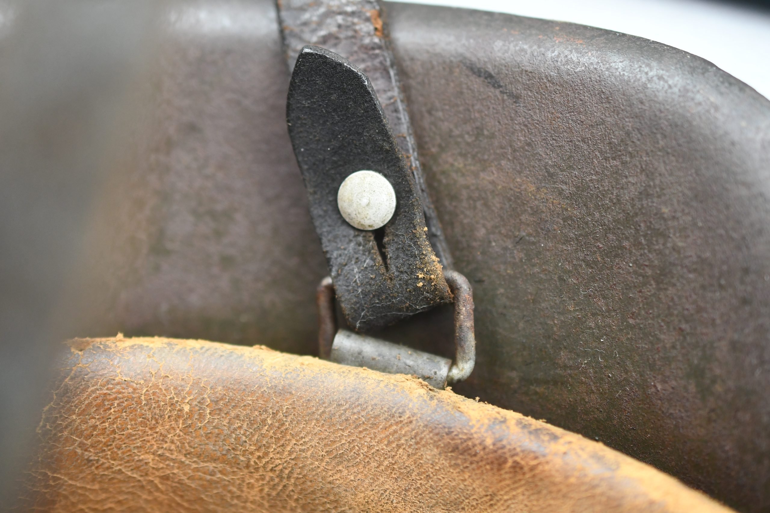 M42 army (Heer) single decal steel helmet hkp62 — image 11