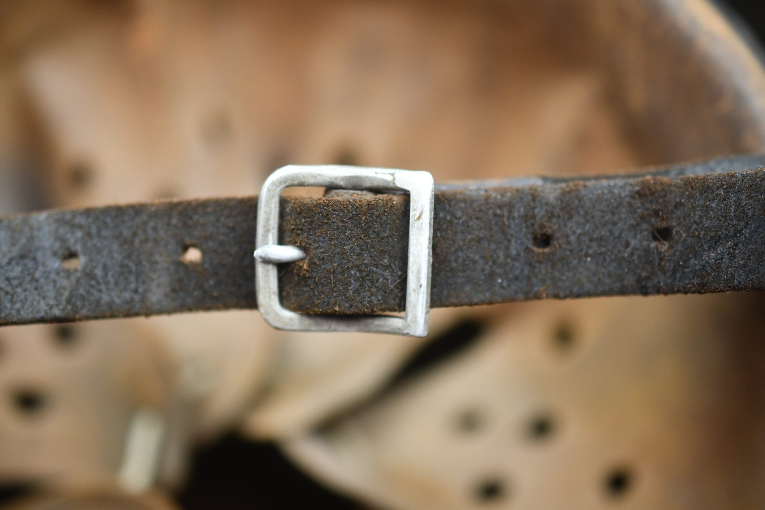 M42 army (Heer) single decal steel helmet hkp62 — image 13