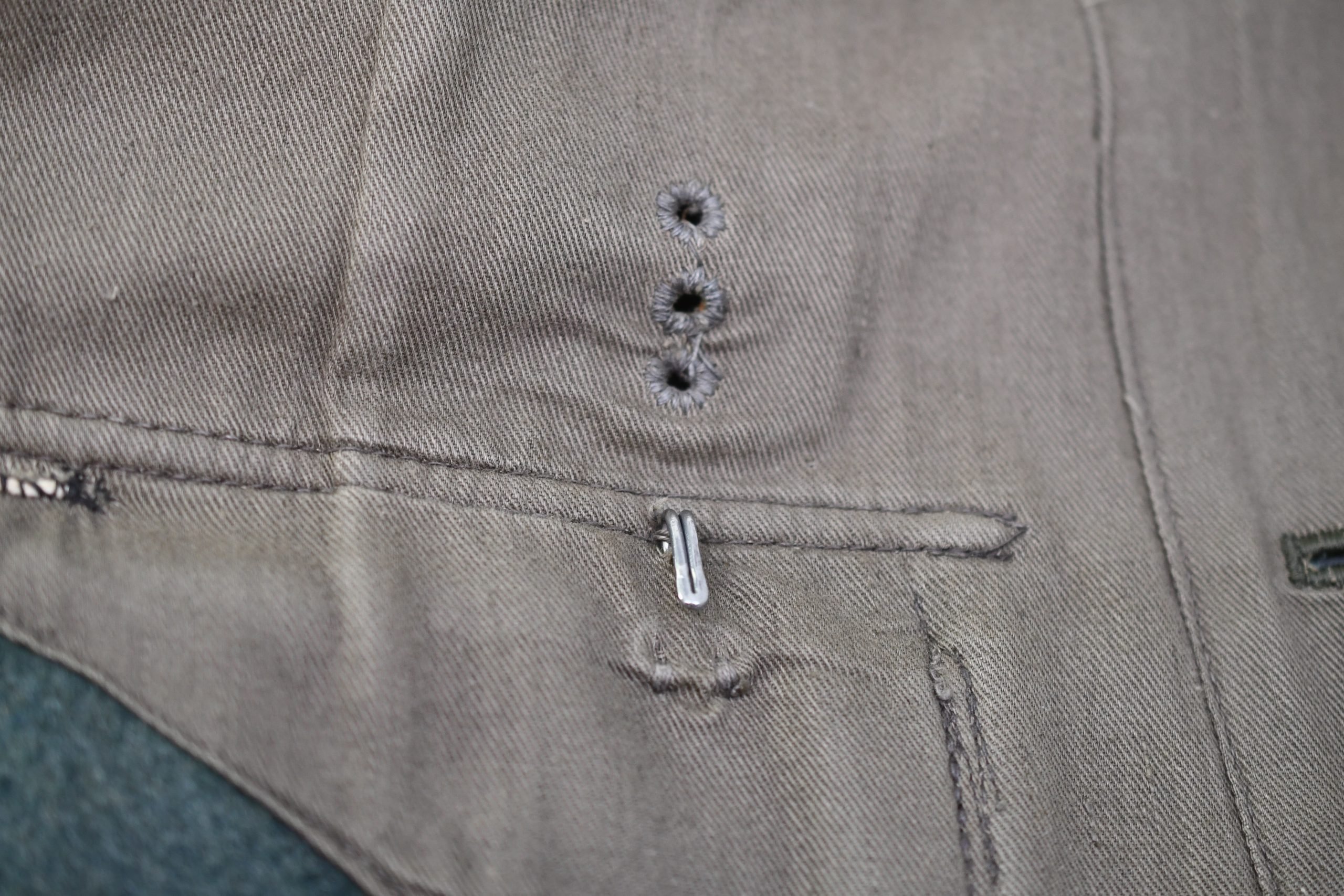 M36 army (Heer) enlisted field blouse converted for officer with Iron Cross clasp 1939 — image 17