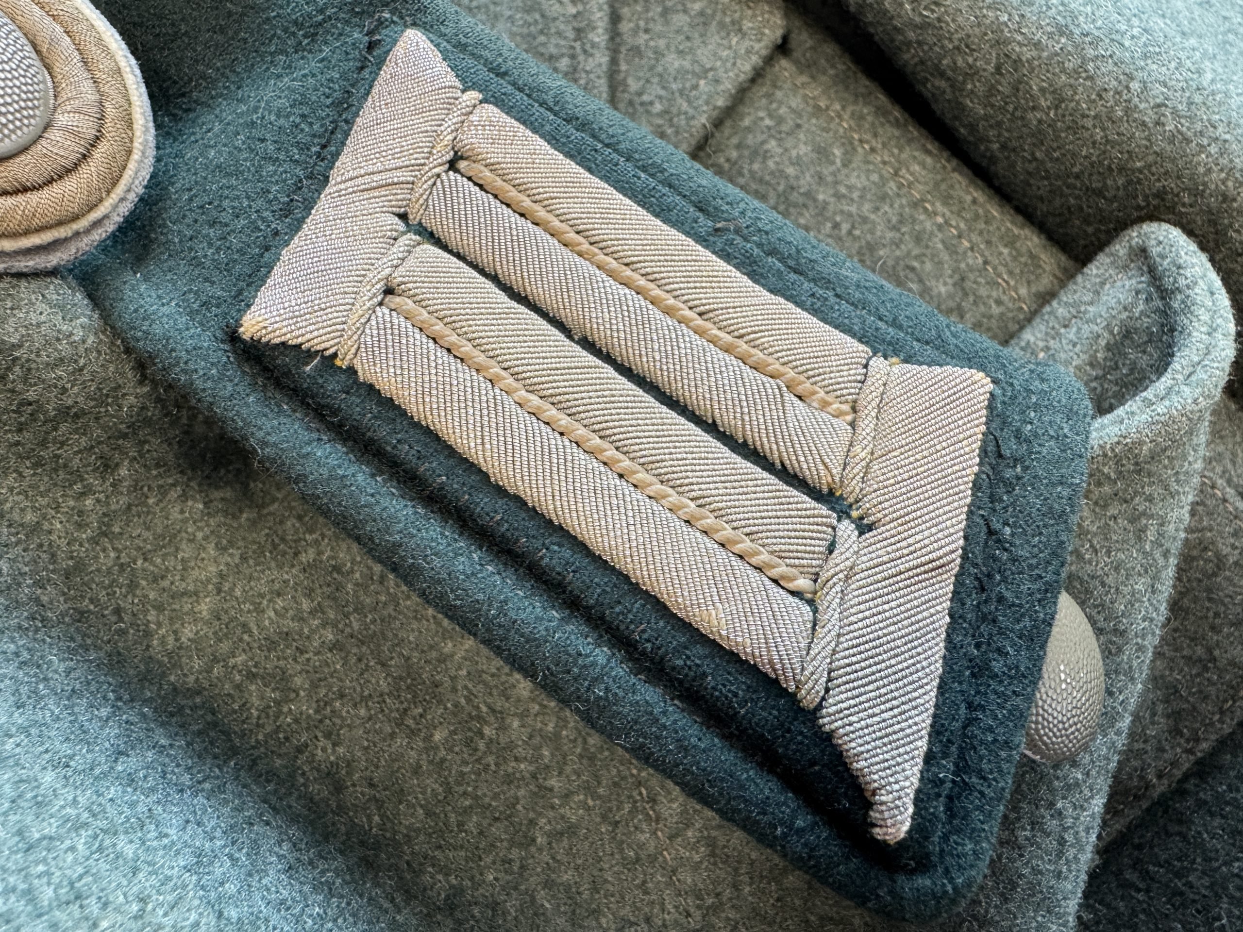 M36 army (Heer) enlisted field blouse converted for officer with Iron Cross clasp 1939 — image 25