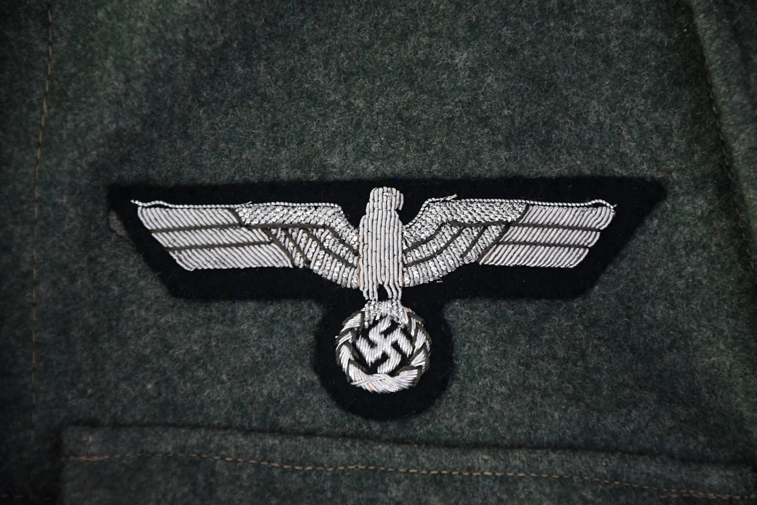M36 army (Heer) enlisted field blouse converted for officer with Iron Cross clasp 1939 — image 4