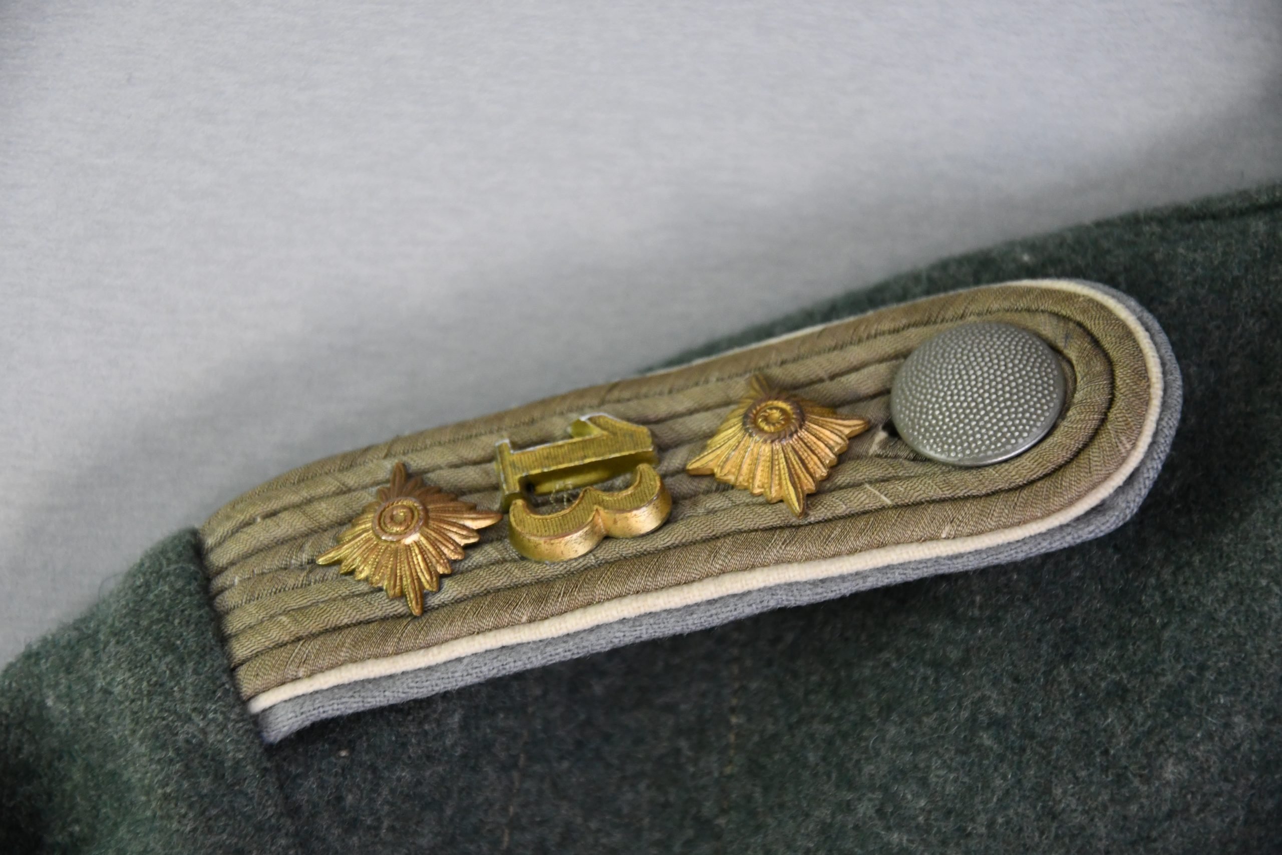 M36 army (Heer) enlisted field blouse converted for officer with Iron Cross clasp 1939 — image 8