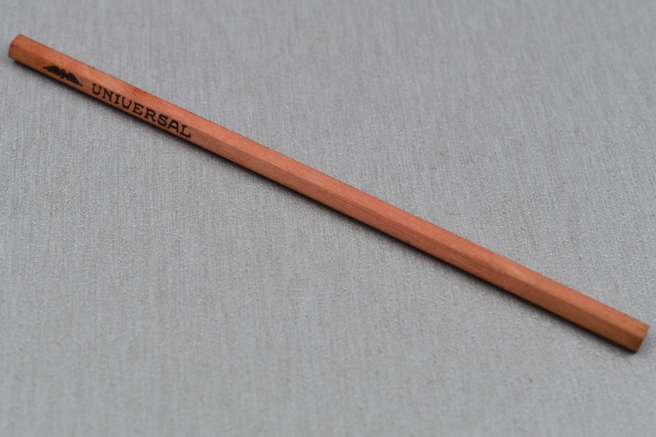 German army (Heer) pencil 'Heereseigentum' by Universal — image 2