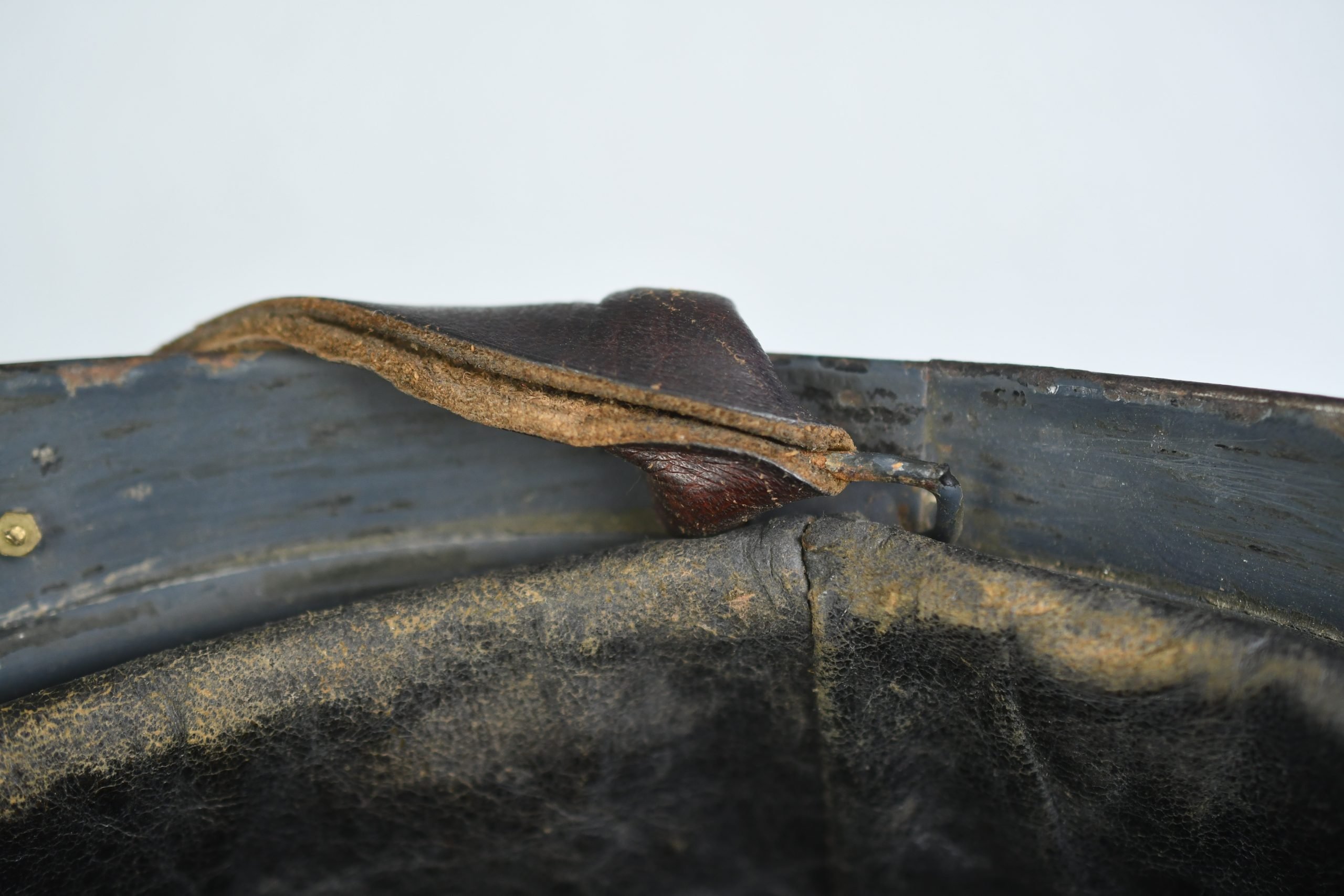 WW1 M1915 French Adrian helmet 104th Artillery Regiment with veteran plate — image 11