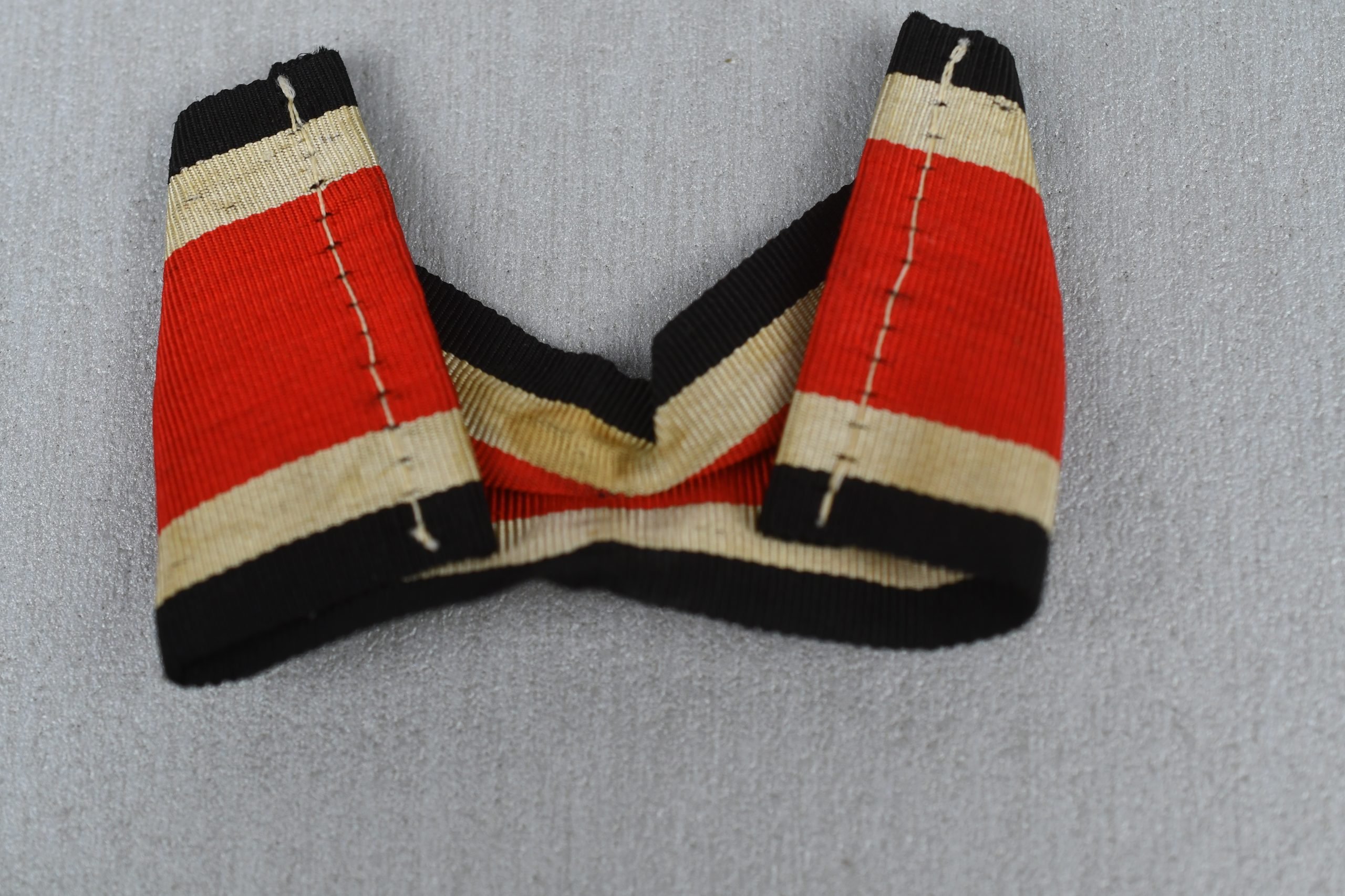 Museum quality reproduction of the German Knight's Cross oak leaves with swords '800' — image 6