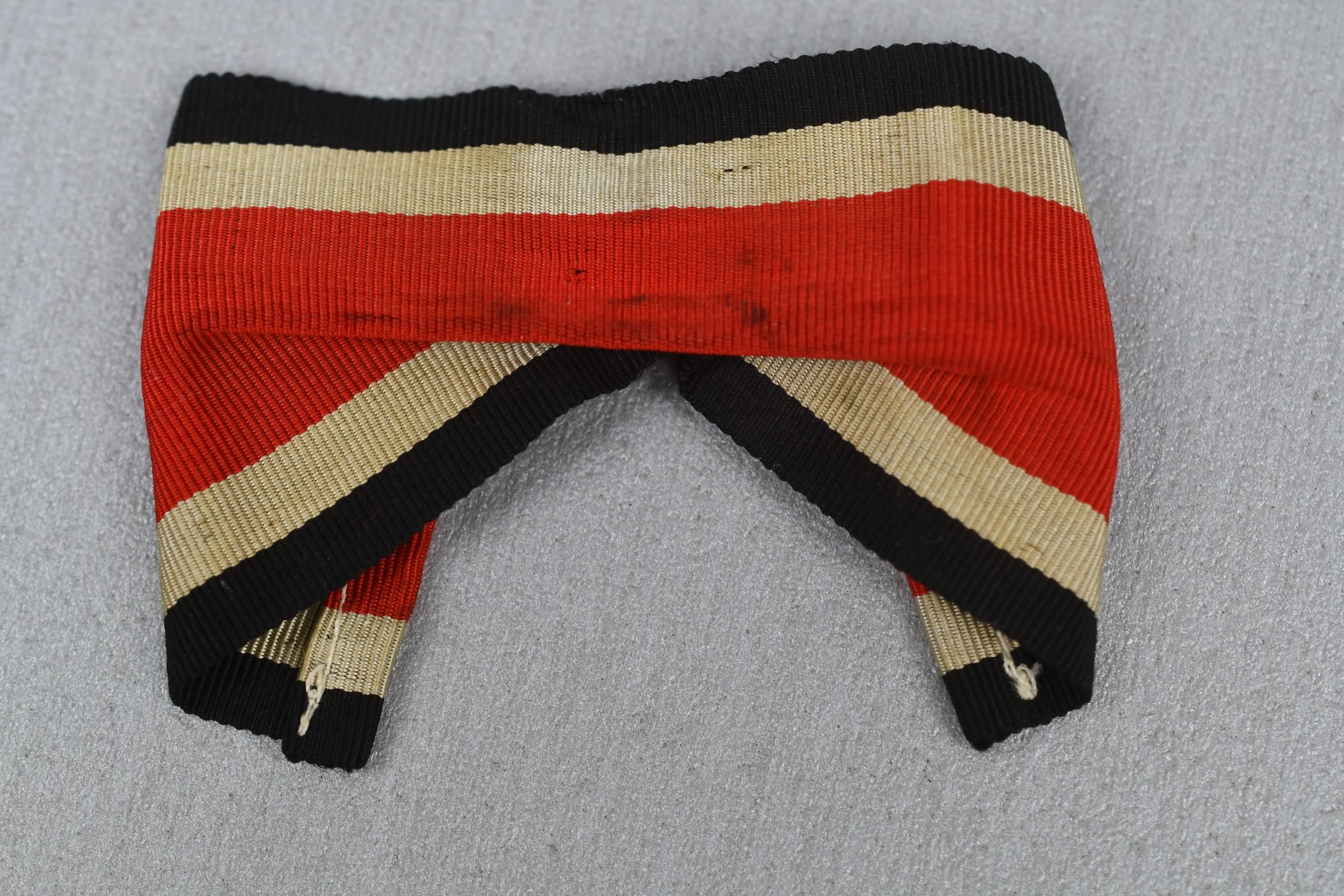 Museum quality reproduction of the German Knight's Cross oak leaves with swords '800' — image 7