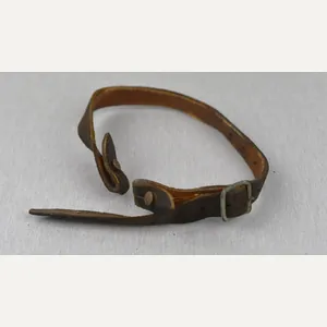 German helmet chin strap by gxy 1942