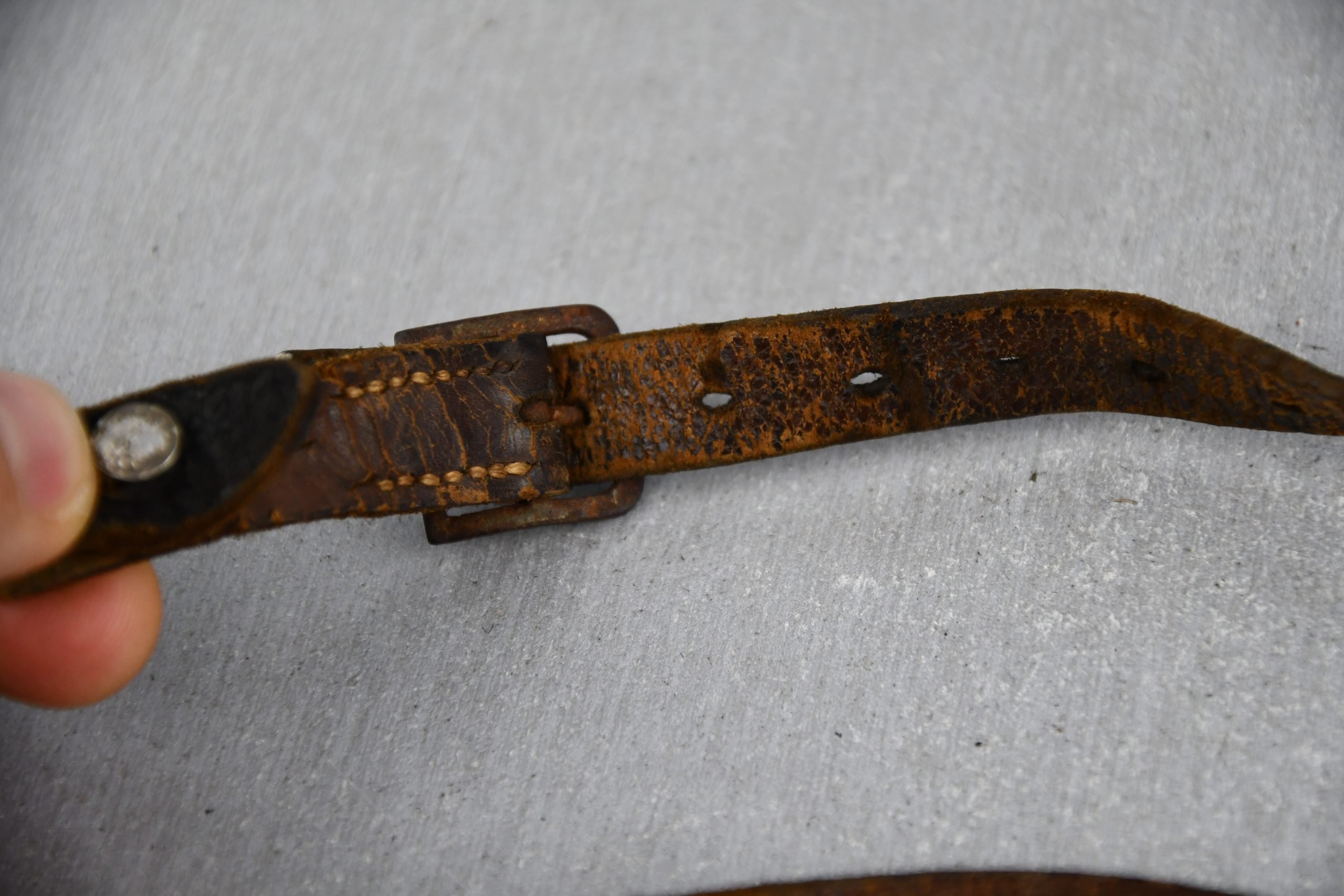 German helmet chin strap by Rahm & Kampmann 1942 — image 4