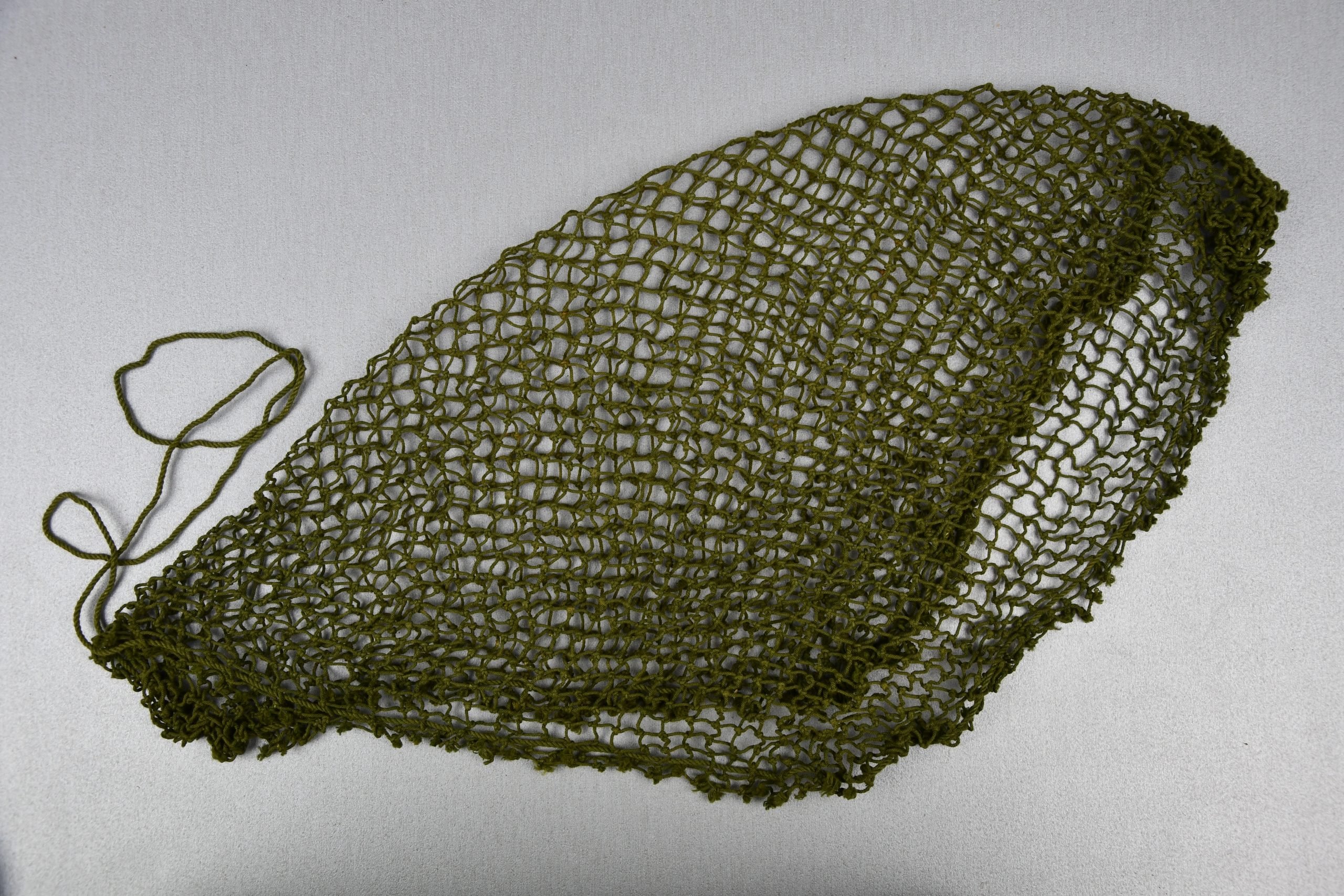 WW2 British 'Tommy' helmet camouflage net — image 2