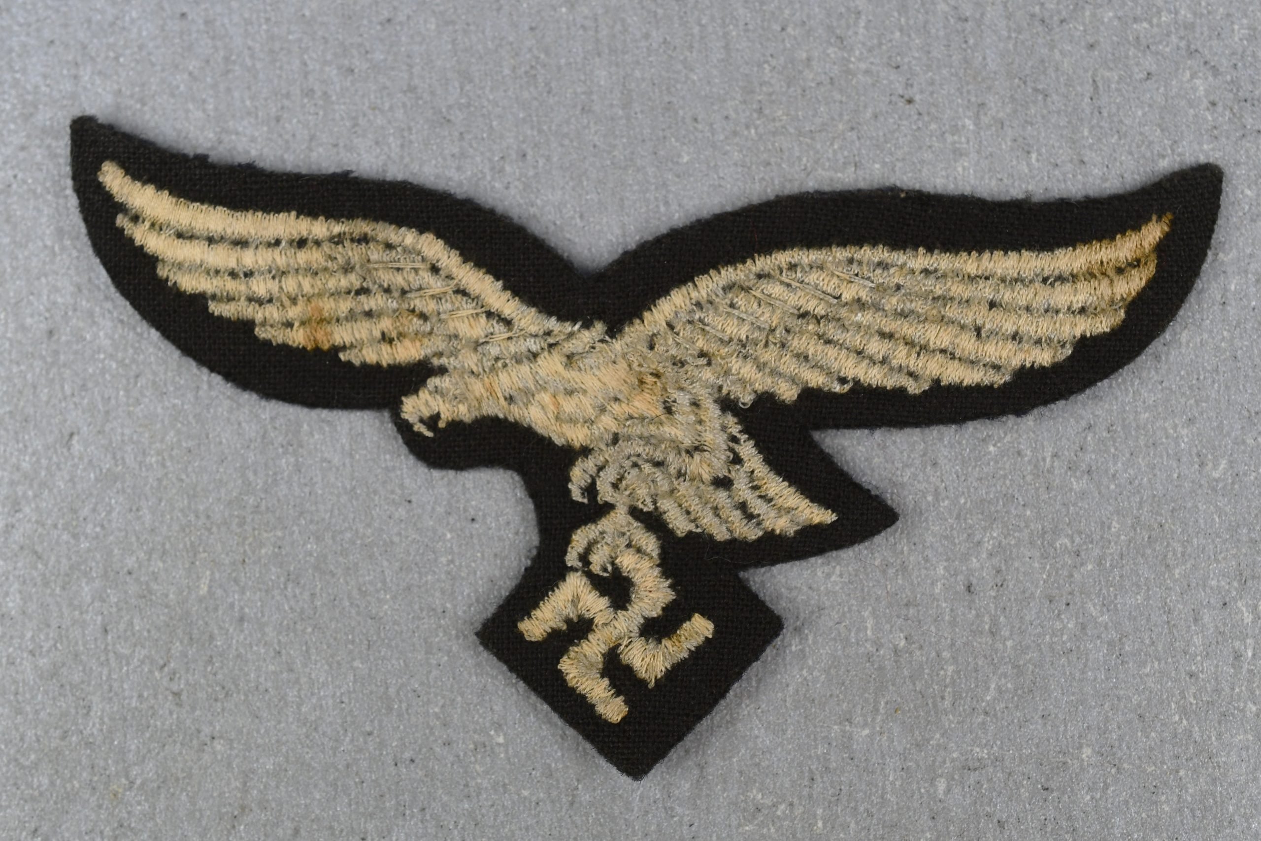 Luftwaffe enlisted breast eagle — image 2