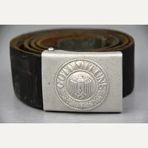 Army (Heer) lacquered parade belt with buckle