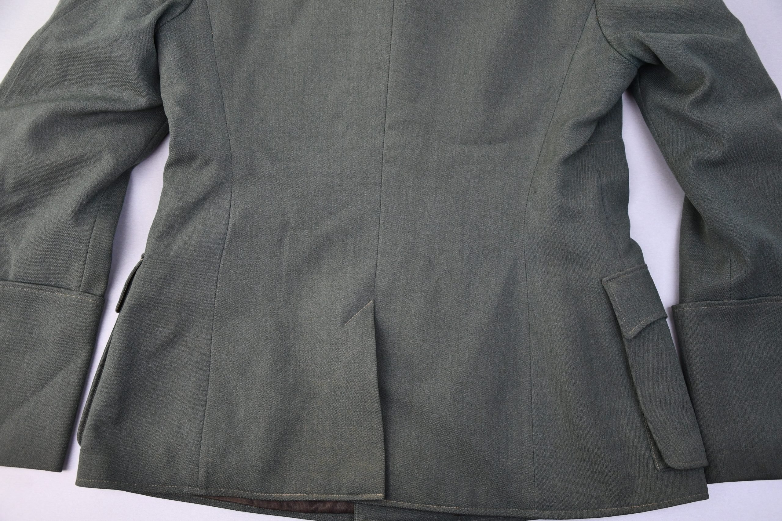 M36 army (Heer) officer Feldbluse for Oberleutnant — image 11