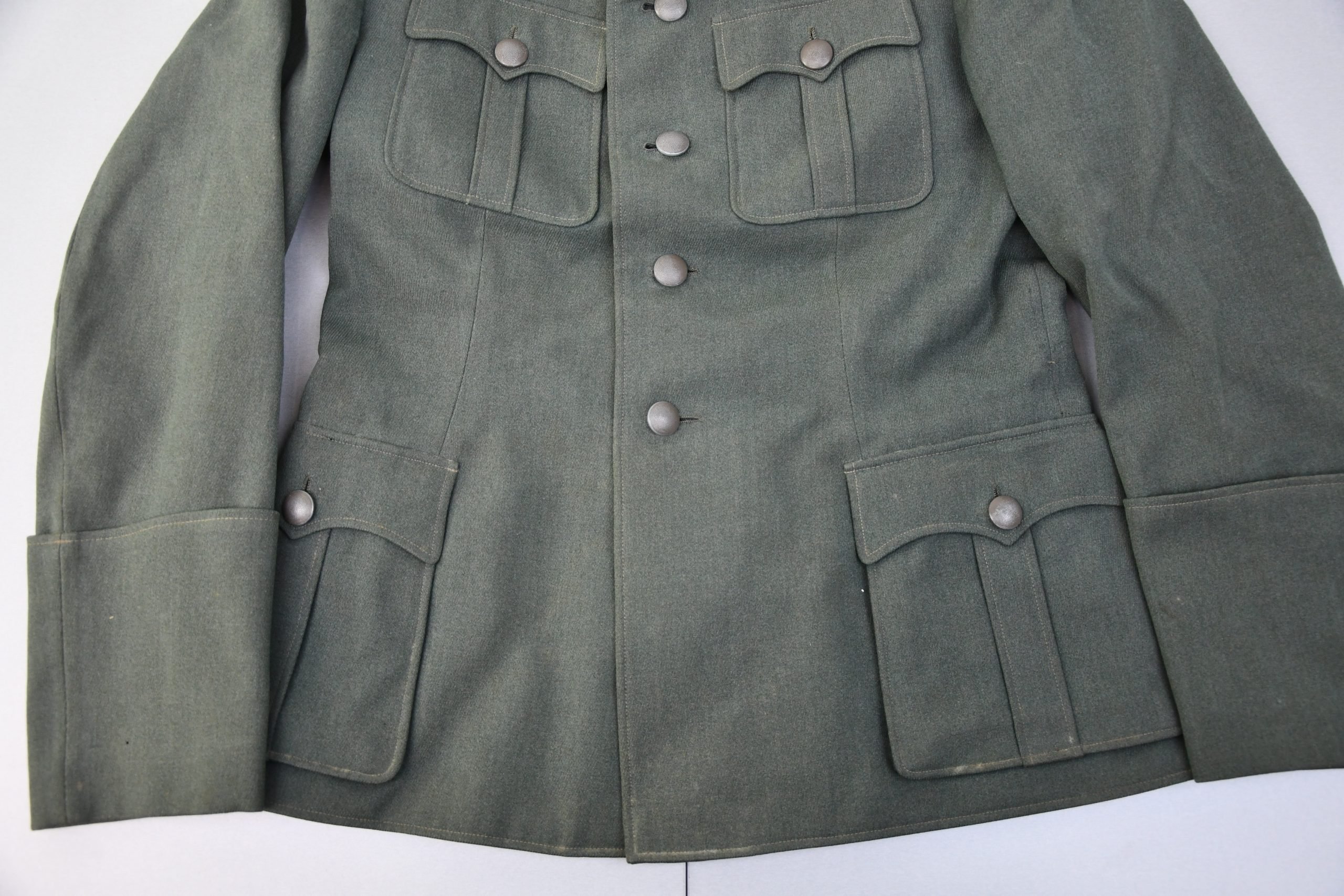 M36 army (Heer) officer Feldbluse for Oberleutnant — image 3