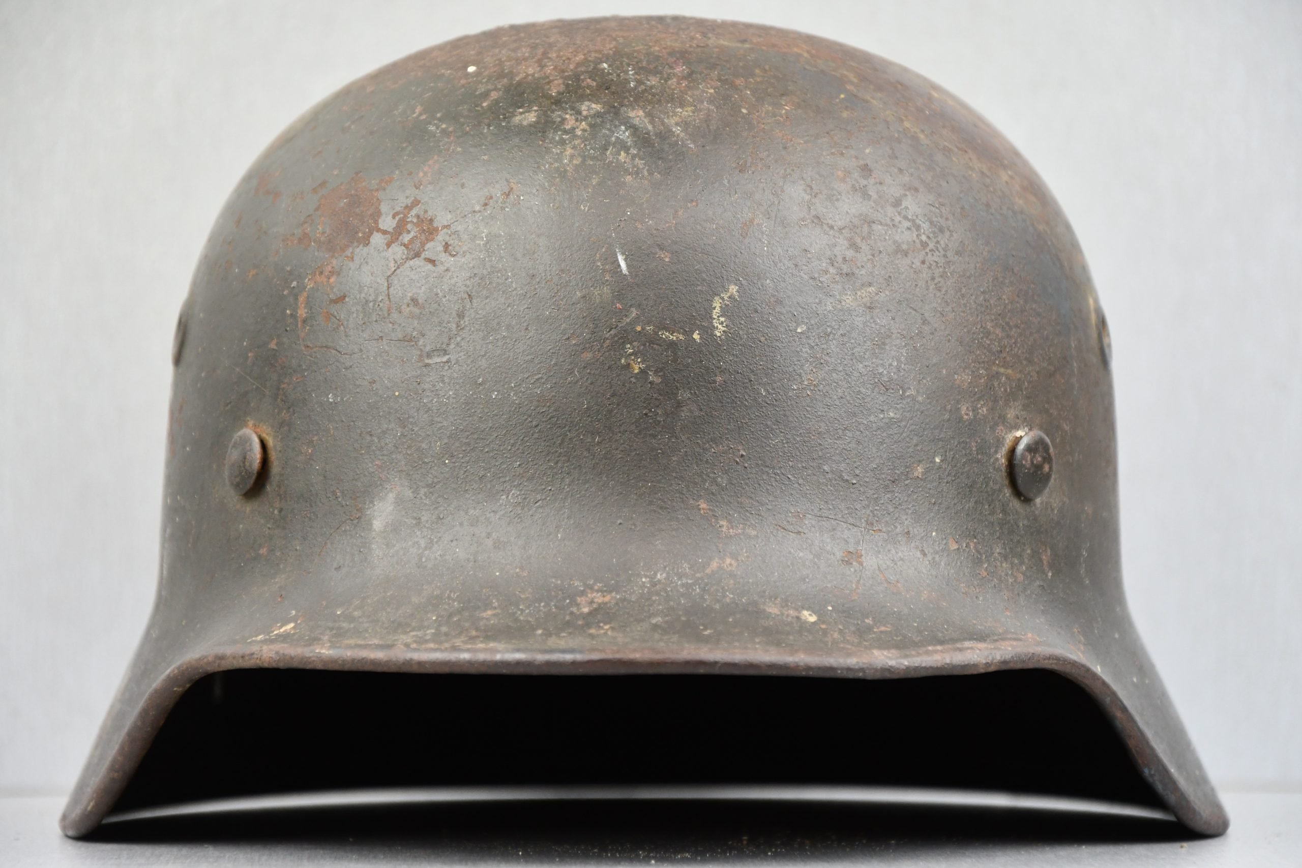 M40 Heer/Waffen-SS no decal steel helmet Q64 1943 — image 2
