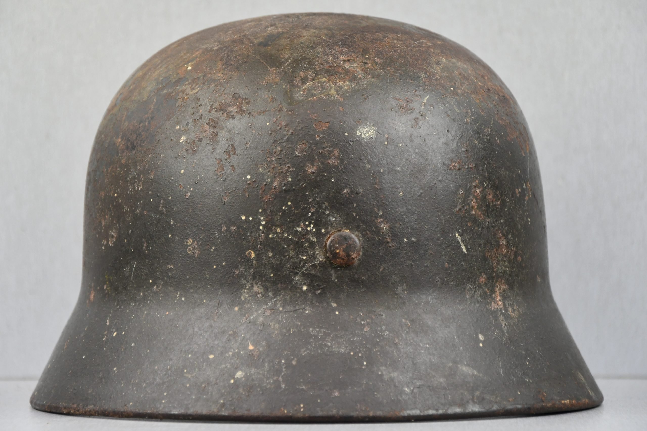 M40 Heer/Waffen-SS no decal steel helmet Q64 1943 — image 4