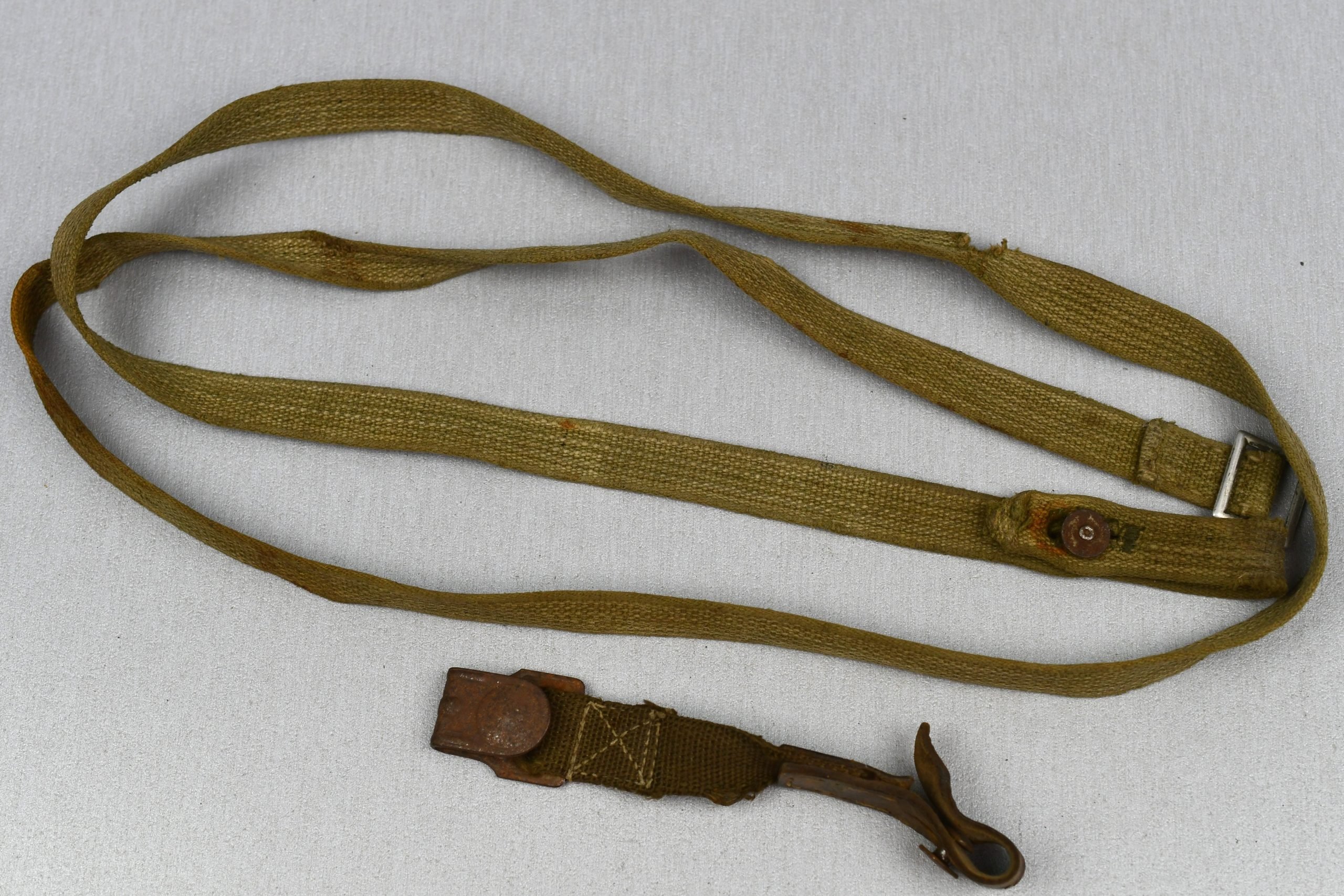 Complete set of German gas mask carrying straps — image 2