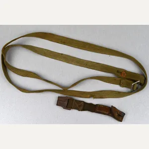 Complete set of German gas mask carrying straps