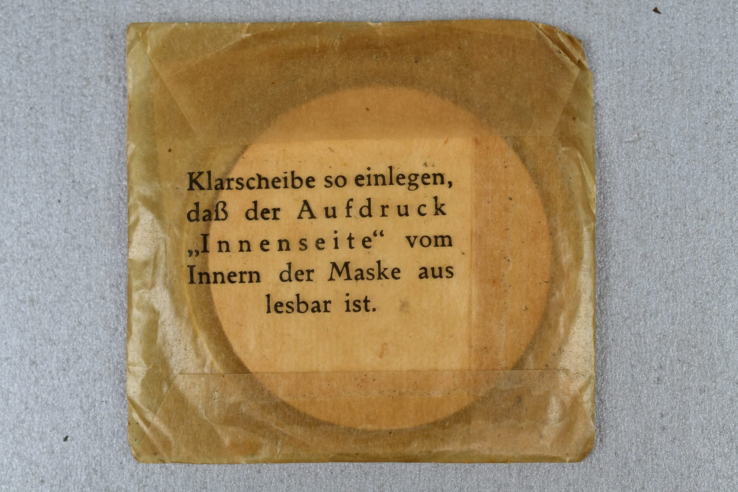 M31 German gas mask spare glasses 'Klarscheiben' — image 2