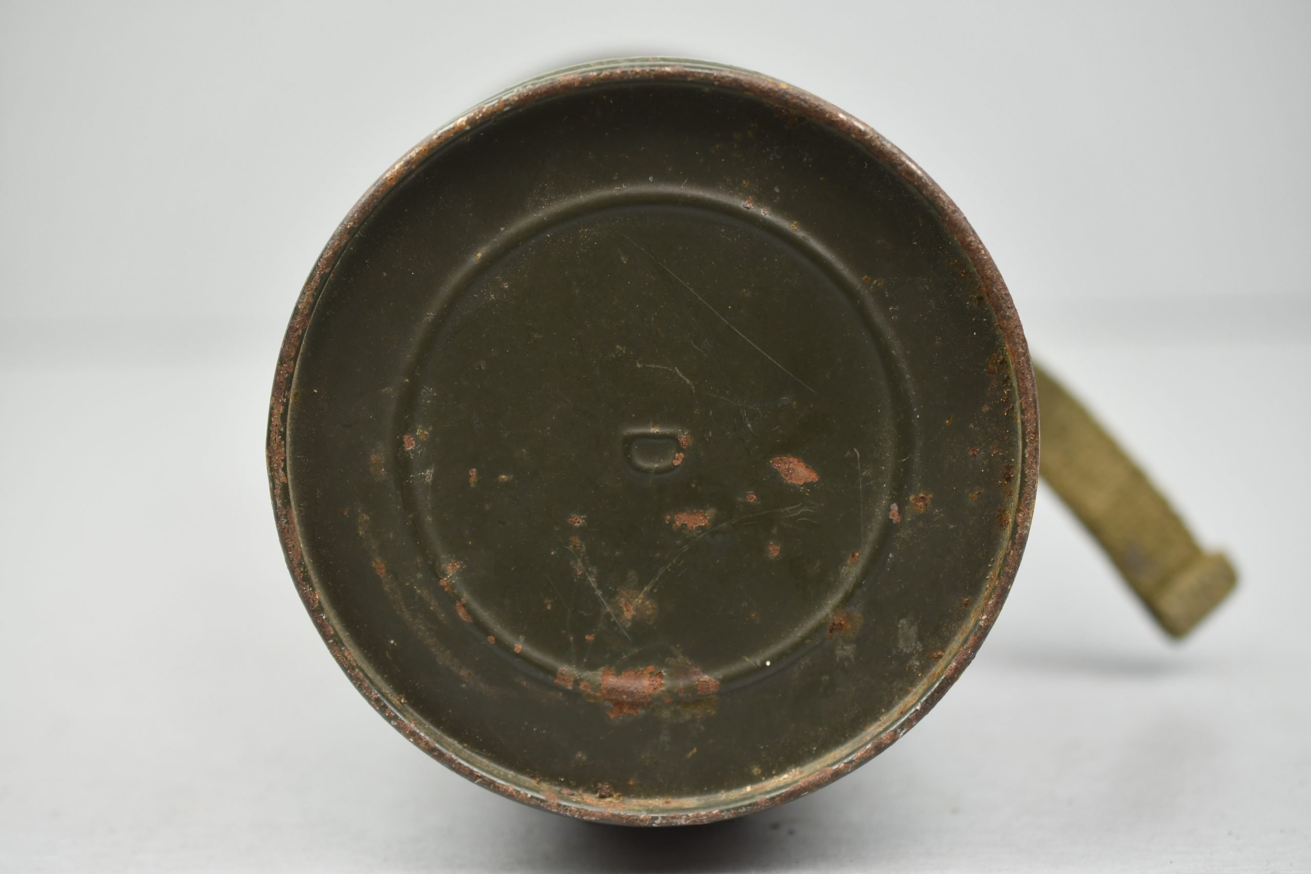 Wehrmacht M31 gas mask with canister 1944 — image 11