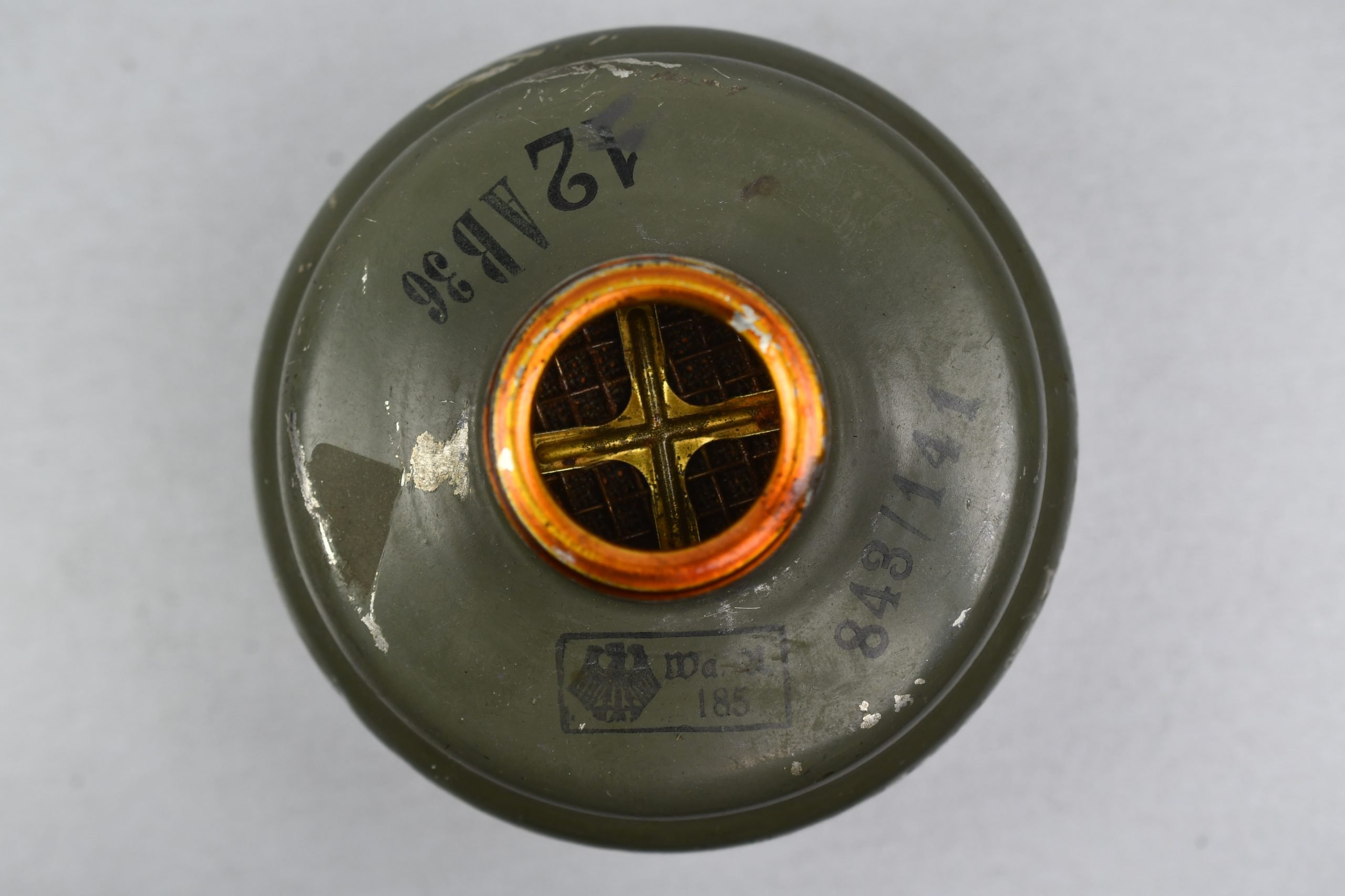 Wehrmacht M31 gas mask with reissued short canister 1937 — image 6