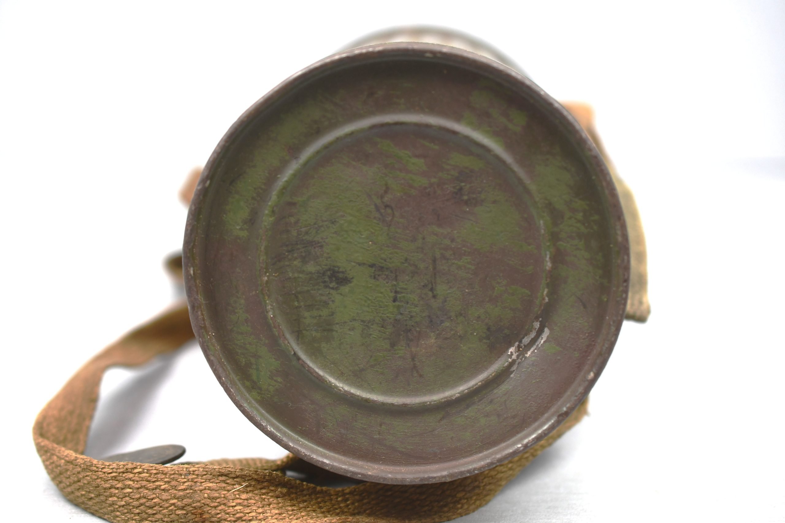 M31 Luftwaffe gas mask with two tone camouflage canister unit marked Flak-Abteilung 441 'Caen' Normandy 1944′ — image 10