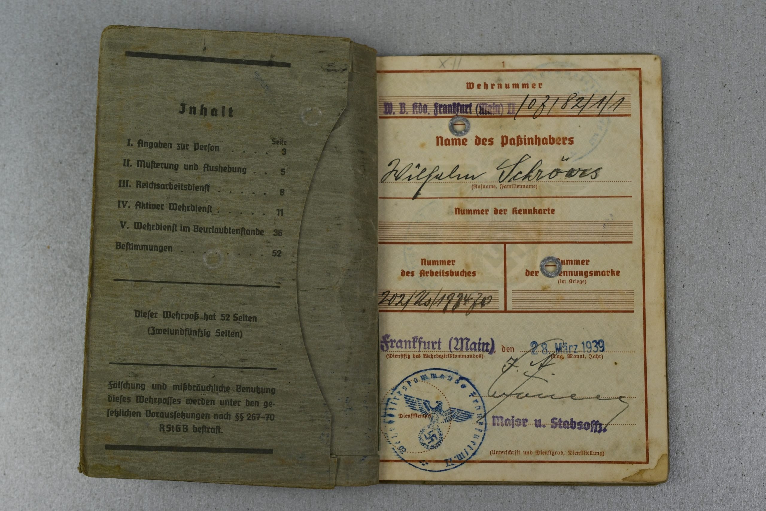 Army (Heer) Wehrpass Wilhelm Schröers – Frankfurt am Main – Issued 1939 — image 2