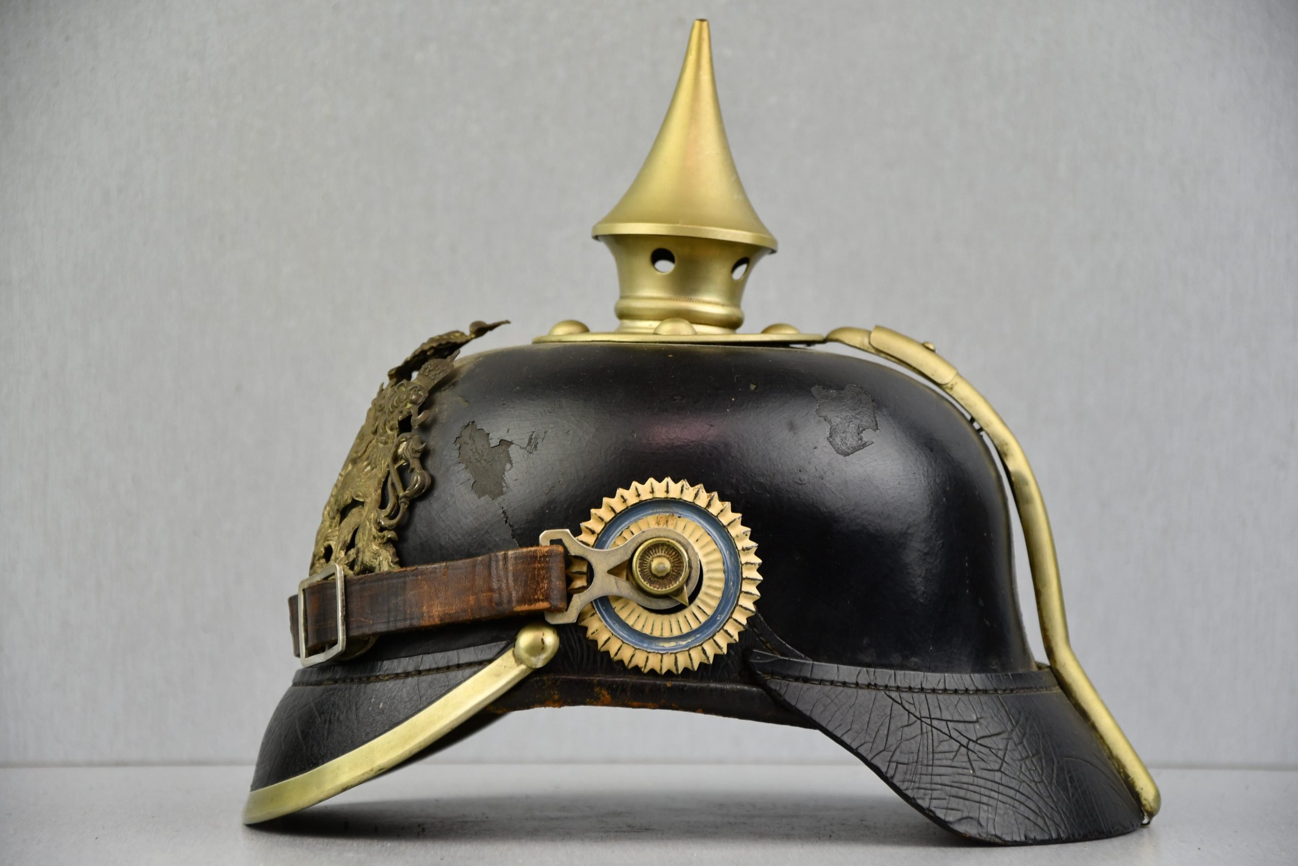 M95 German 'Bavarian' spike helmet Pioneer or 1st Regt. (Leib) — image 2