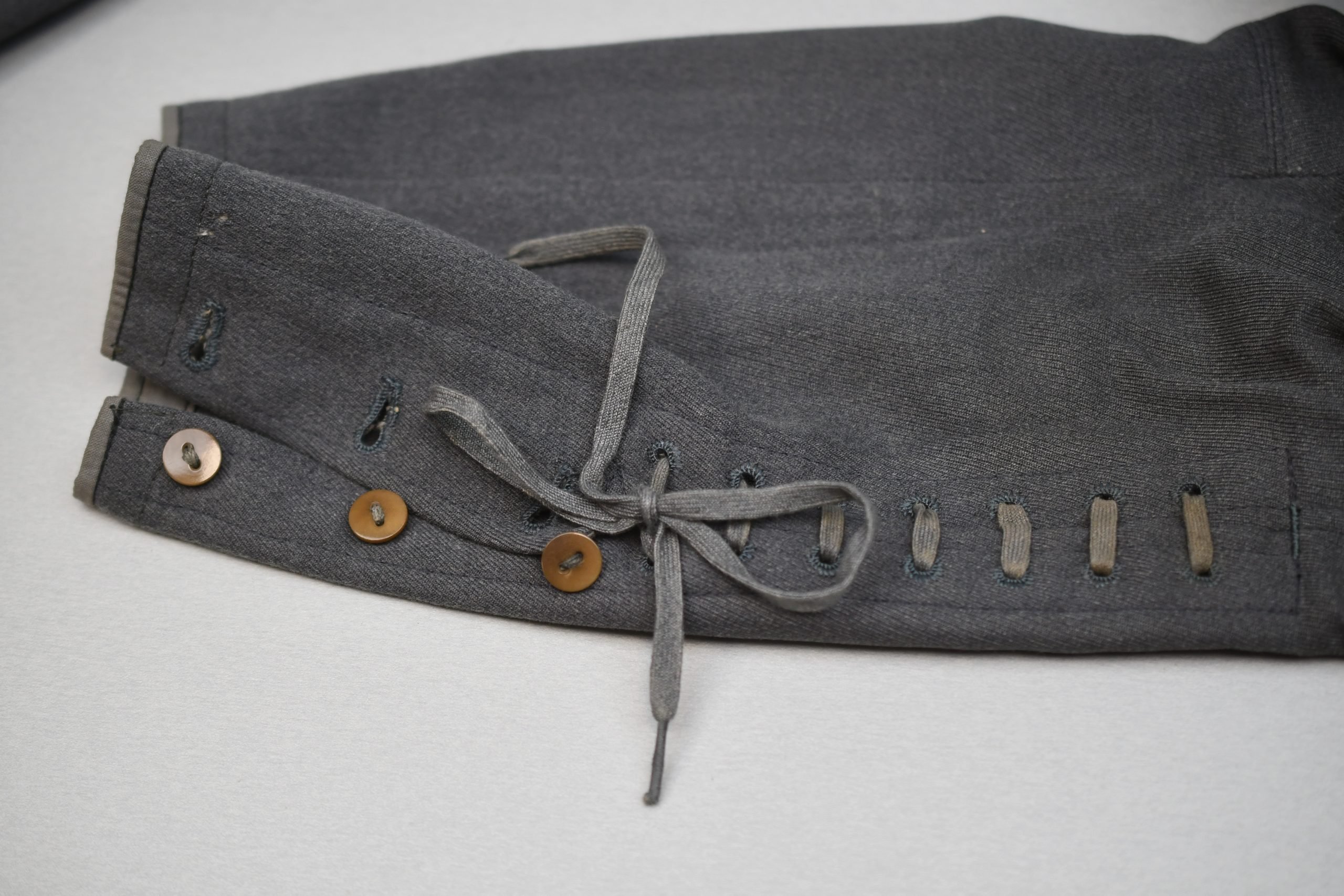 M36 Army – Waffen-SS stone grey officer breeches — image 10