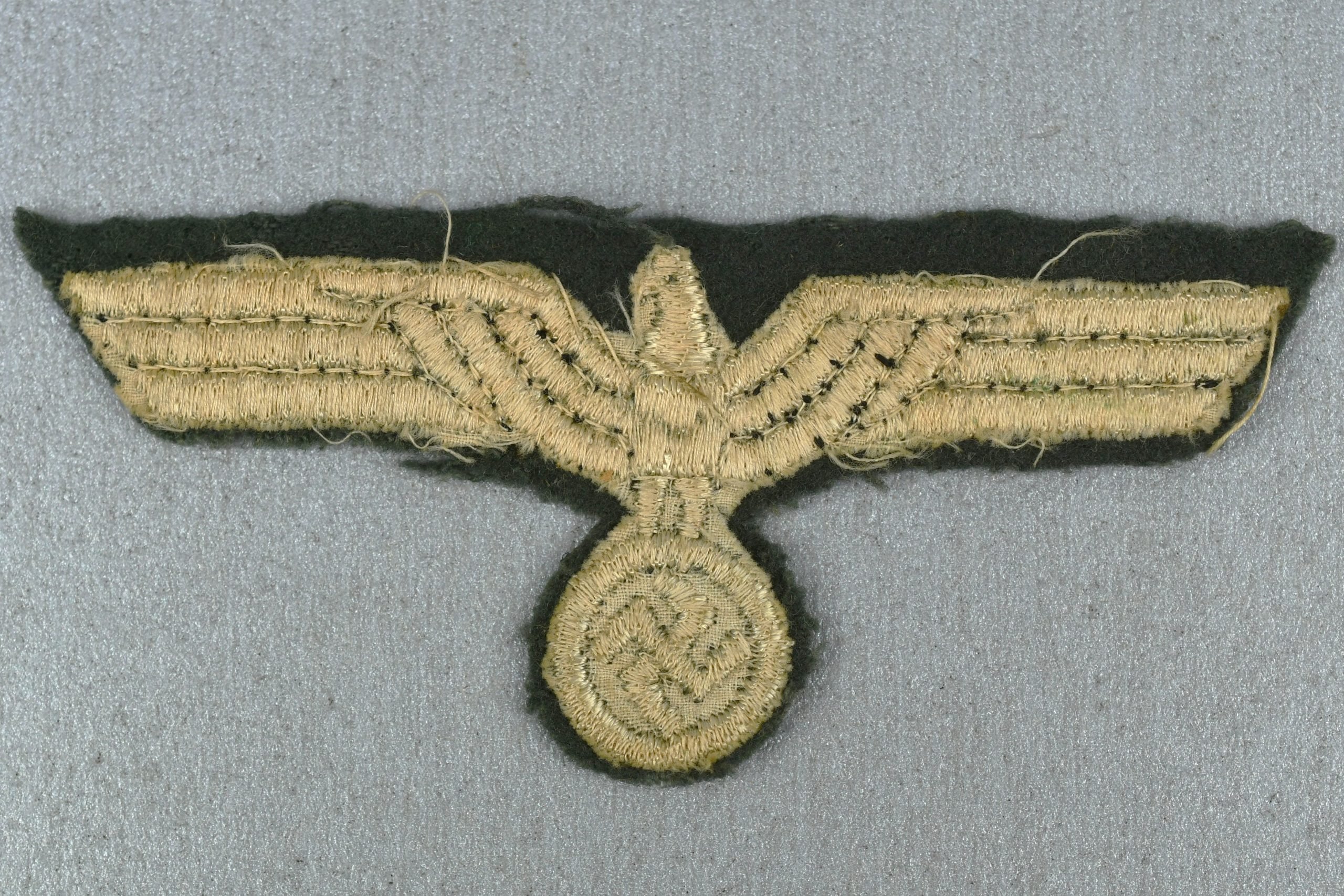 Early M33 army (Heer) embroidered breast eagle — image 2