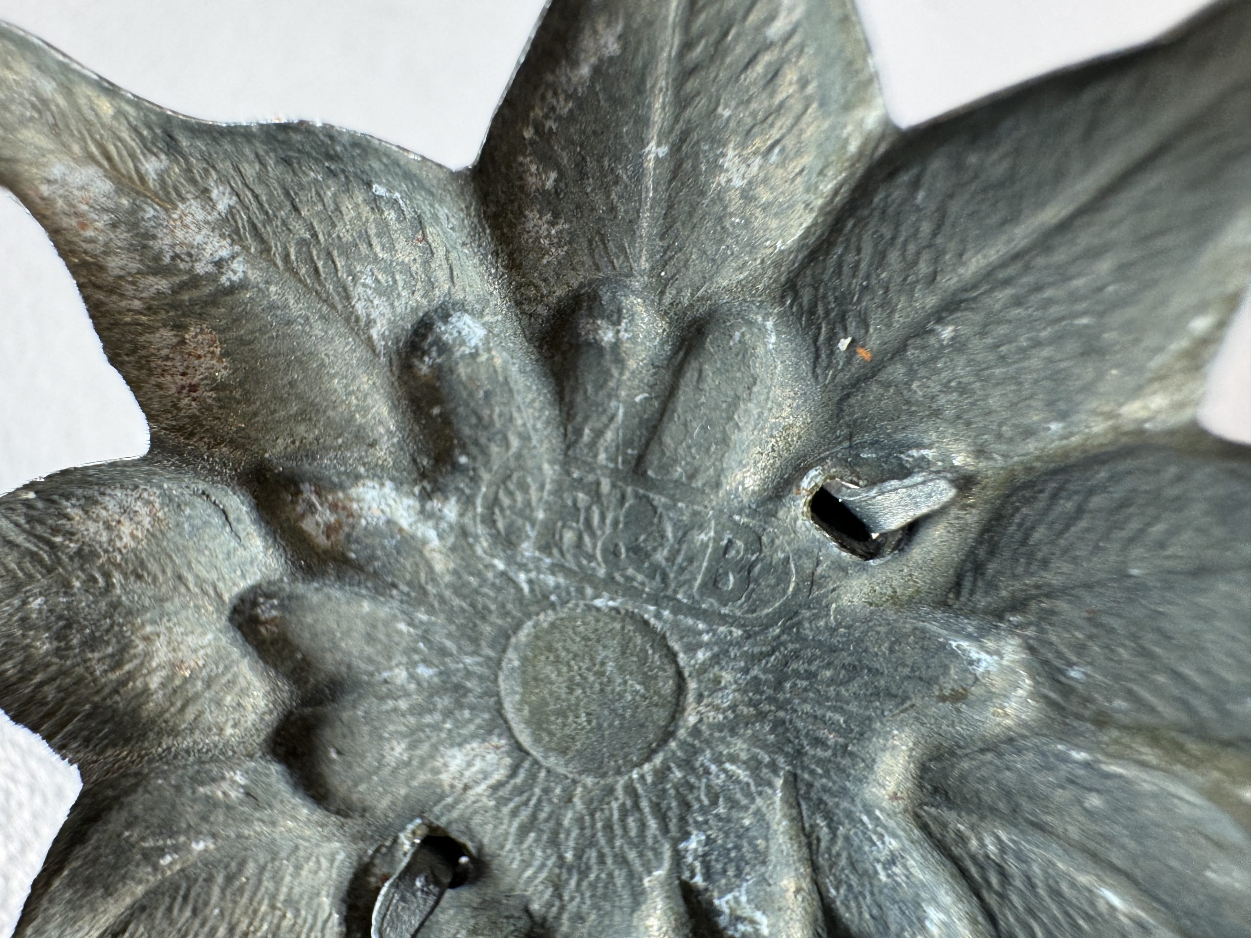 Army (Heer) Gebirgsjäger mountain cap edelweiss badge by F&B — image 3