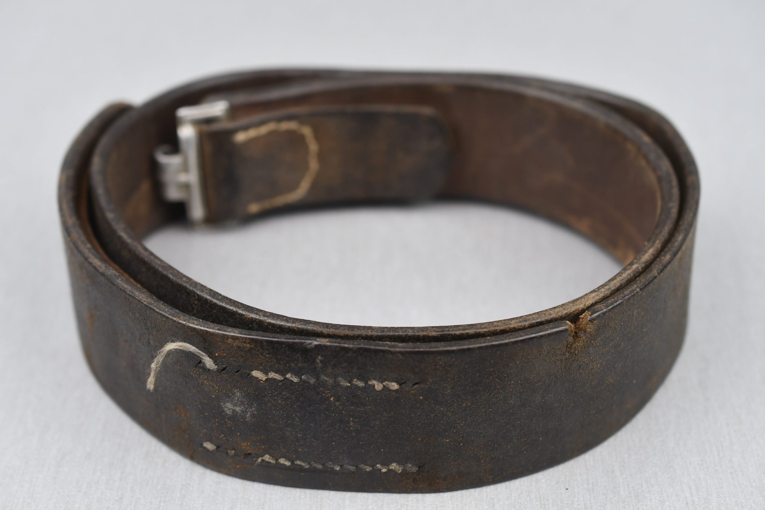 Early Wehrmacht leather equipment belt with aluminum hook 1938 — image 12