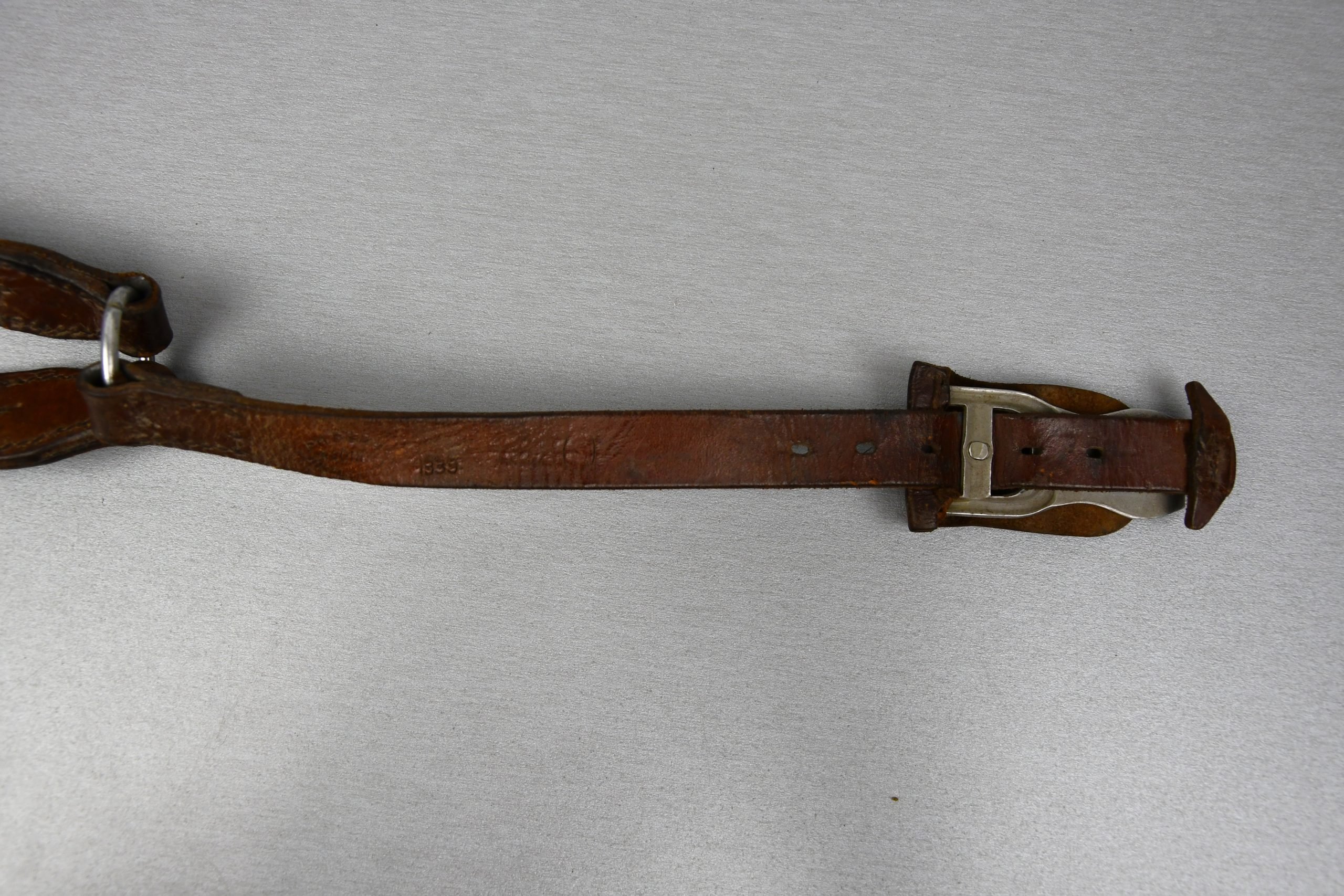 Early Luftwaffe brown leather Y-strap 'Koppeltragegestell'1939 'LBA' — image 3
