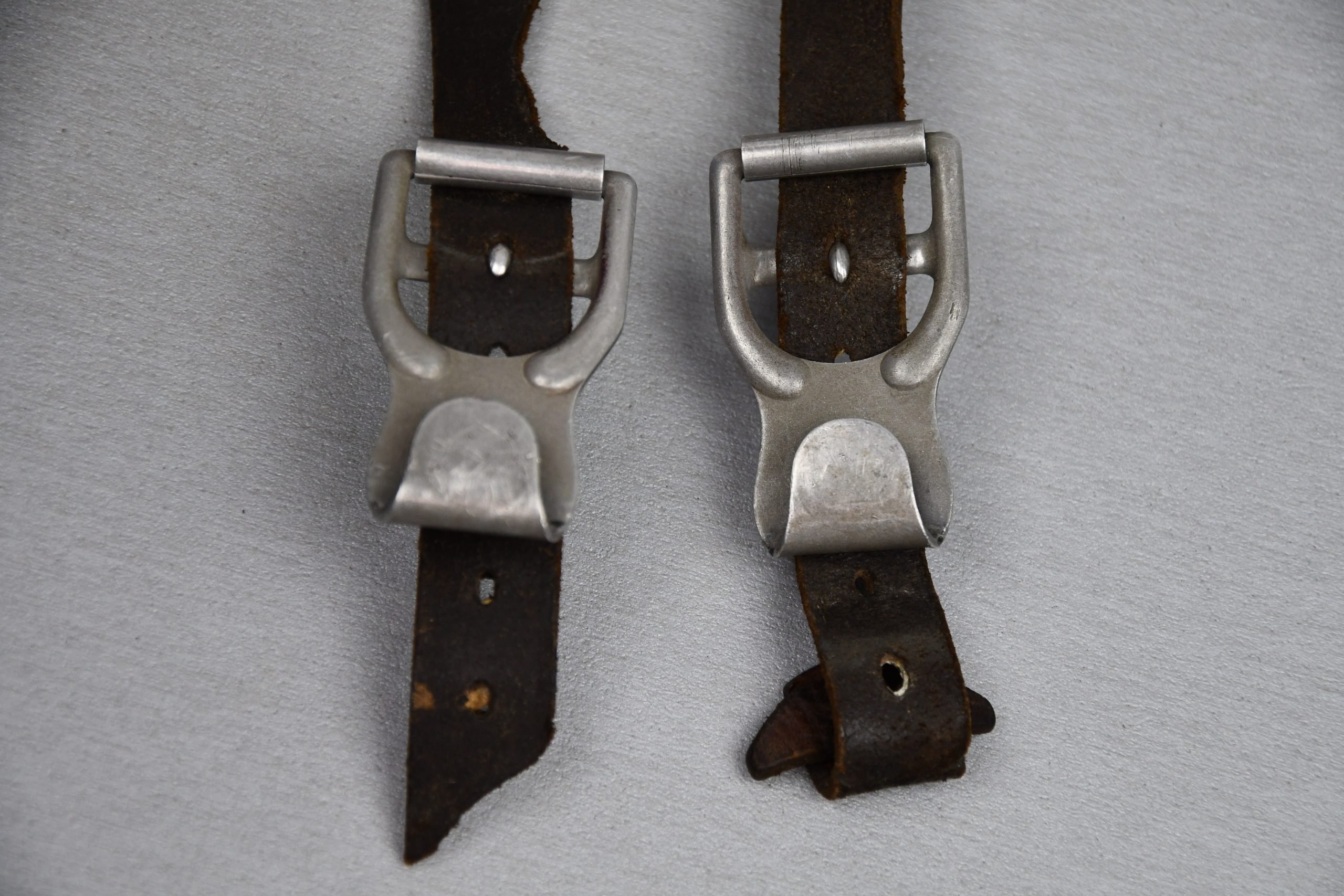Early Luftwaffe brown leather Y-strap 'Koppeltragegestell'1939 'LBA' — image 5