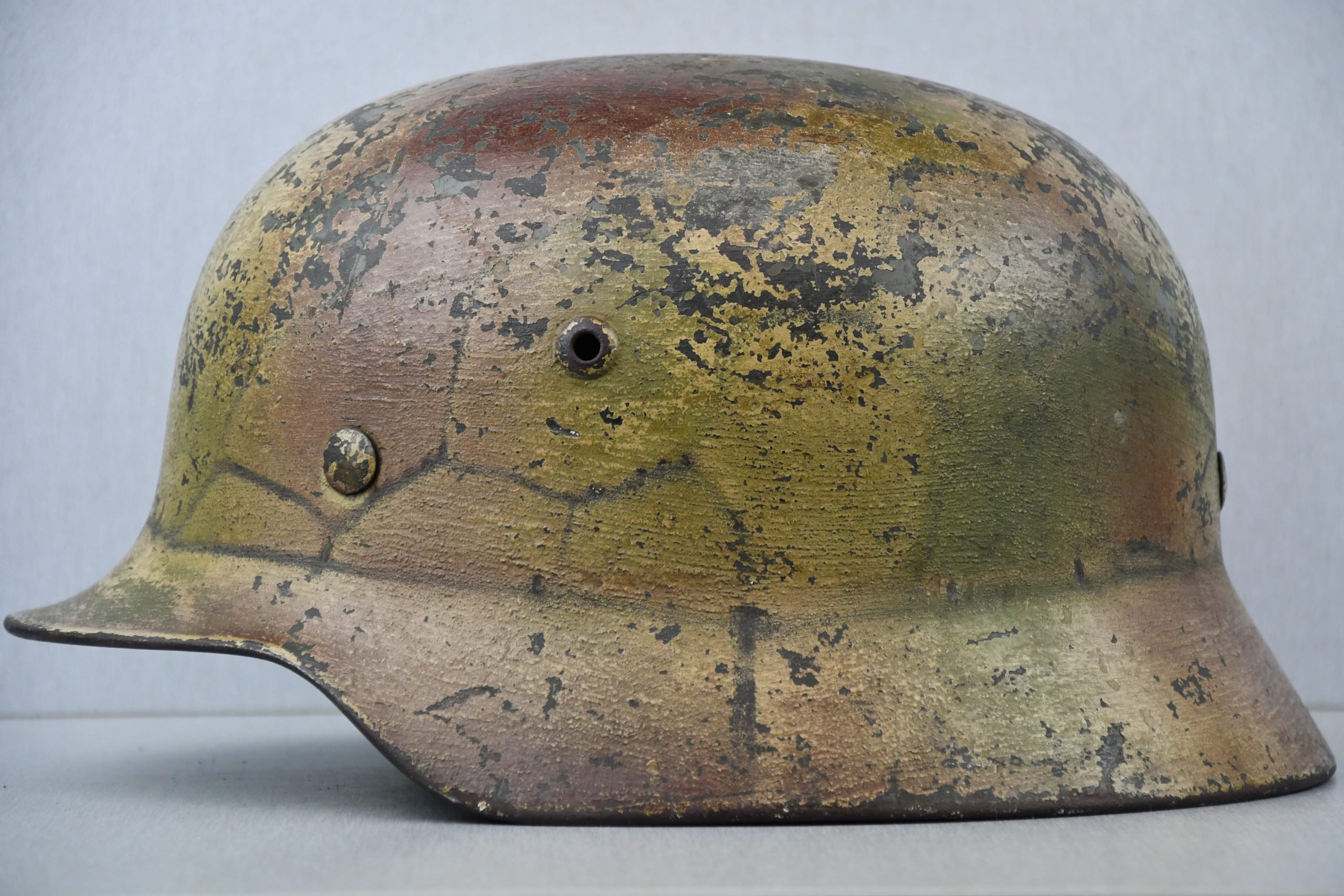 M35 army (Heer) double decal three tone 'Normandy' ex-chicken wire camouflage helmet Q66 — image 9