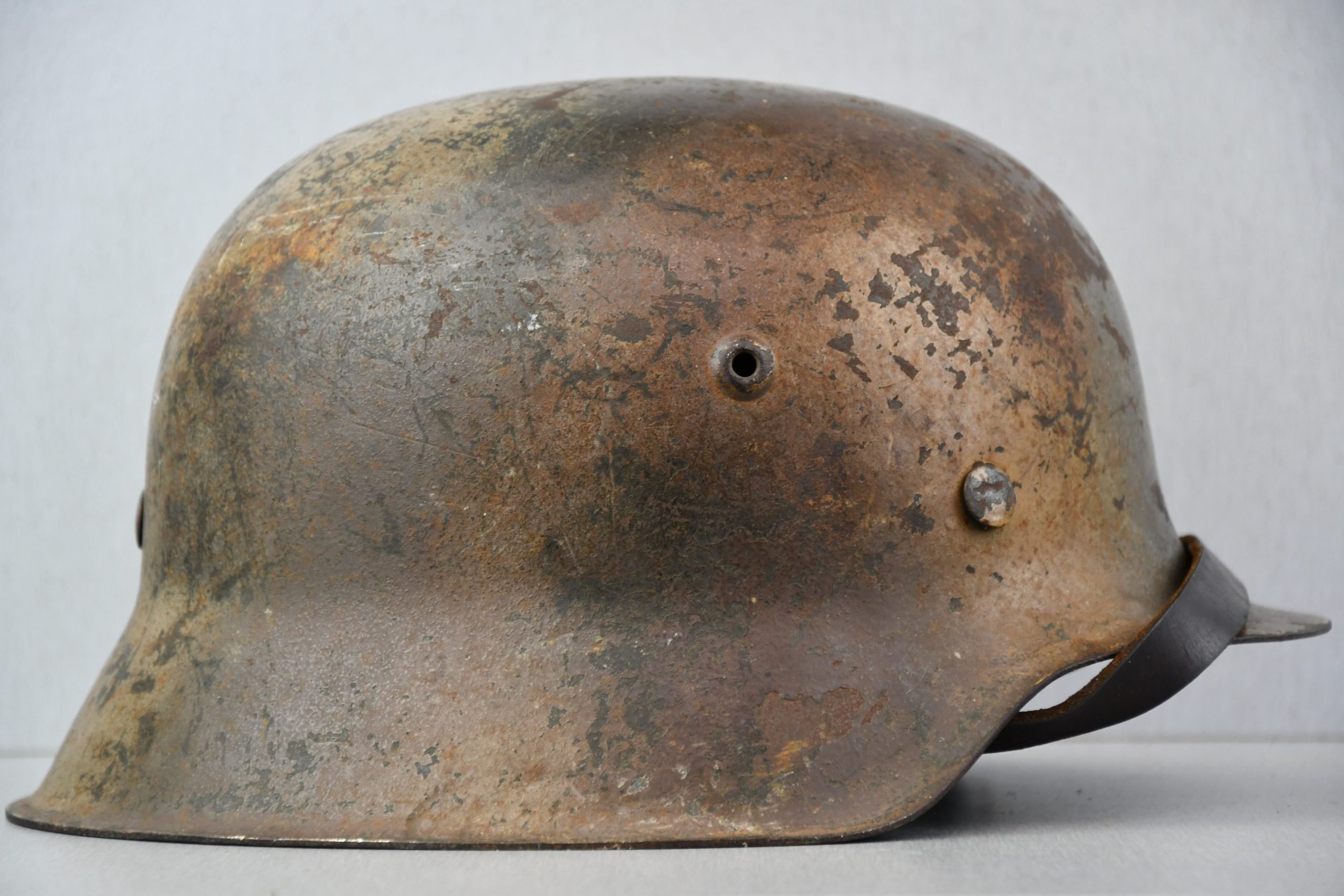 M42 army (Heer) single decal three tone 'Normandy' camouflage helmet hkp64 — image 5