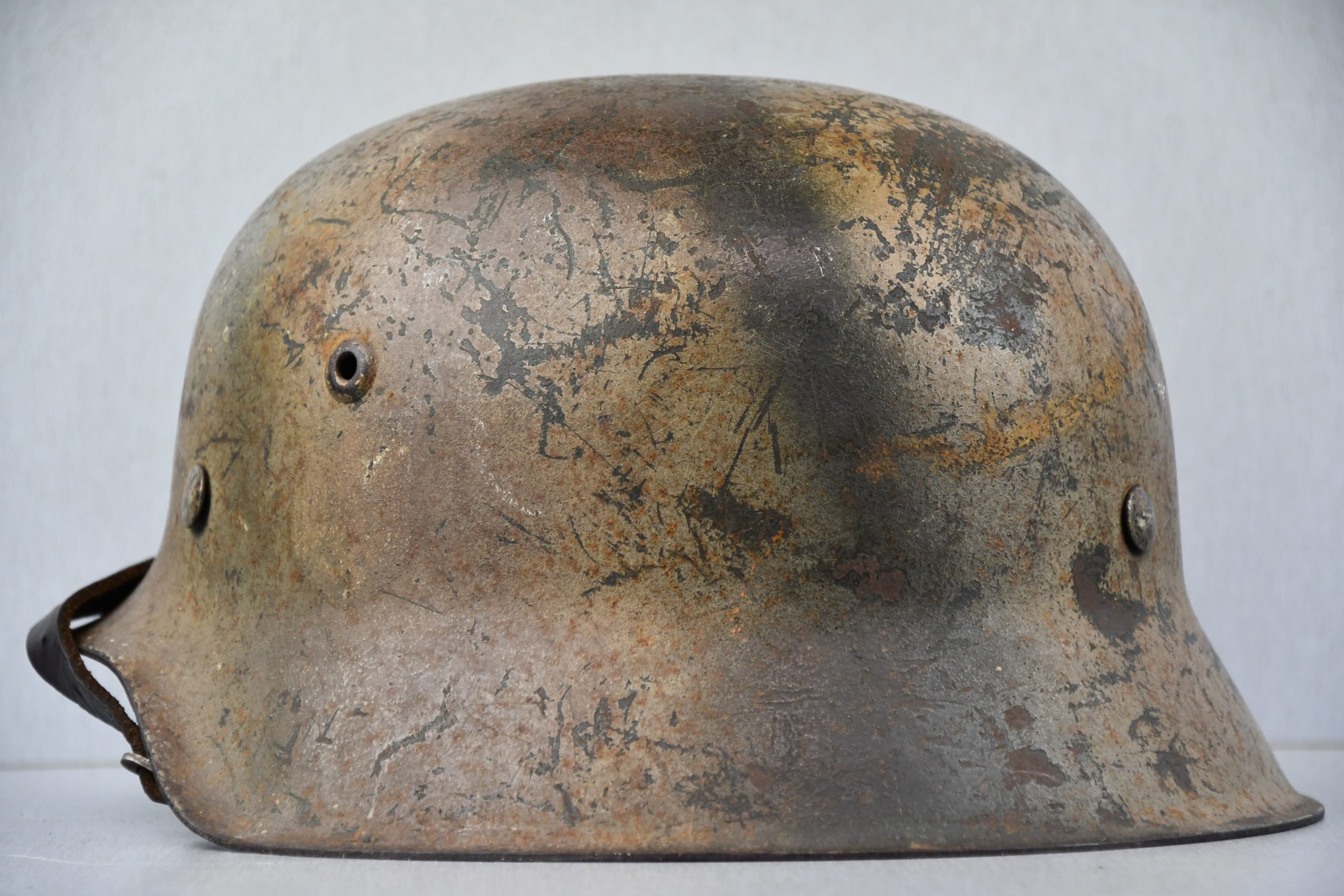 M42 army (Heer) single decal three tone 'Normandy' camouflage helmet hkp64 — image 8