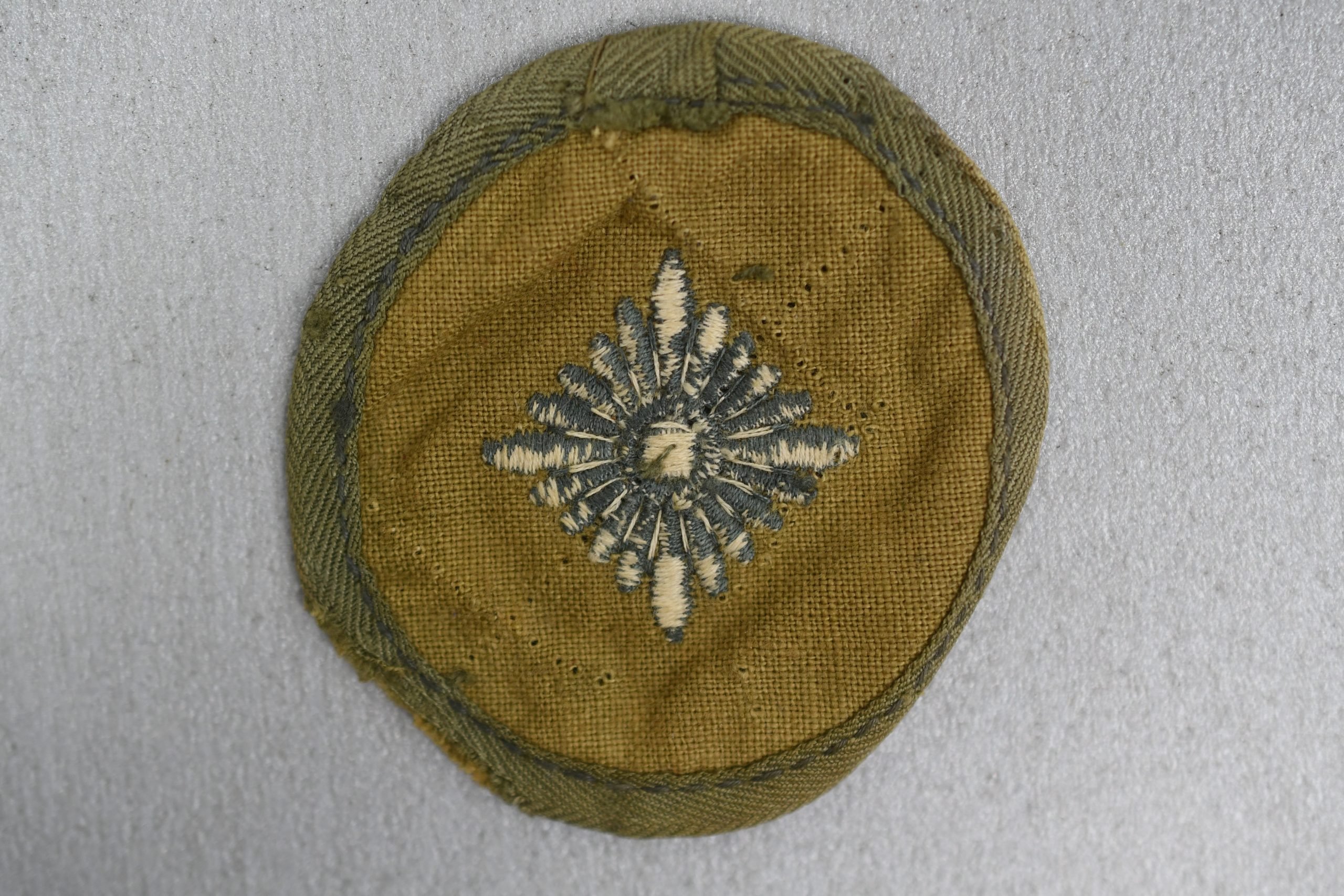 Army (Heer) 'Oberschütze' rank tropical 'Afrikakorps' sleeve badge — image 2