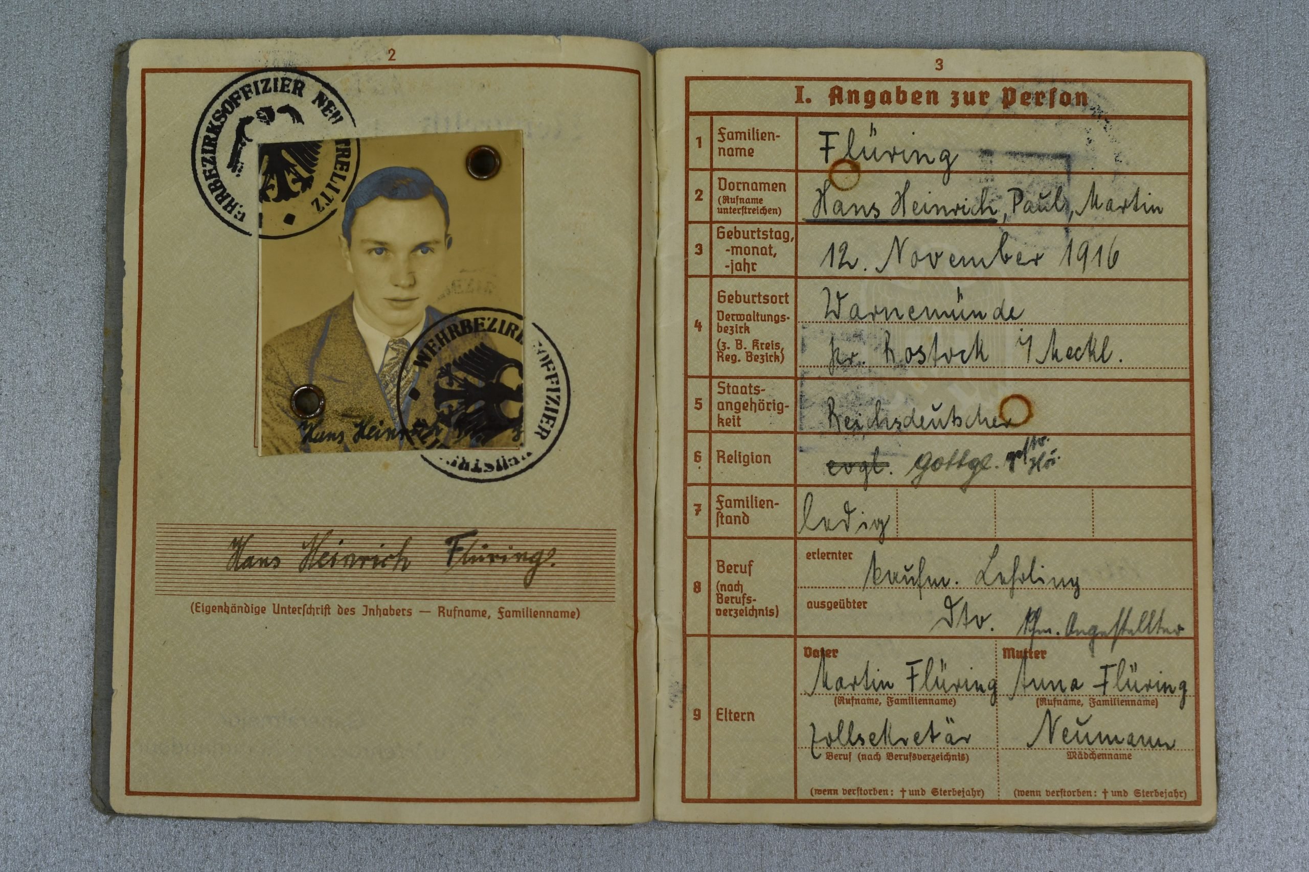 Army (Heer) Wehrpass Hans Flüring Artillerie-Regiment 292 — image 3