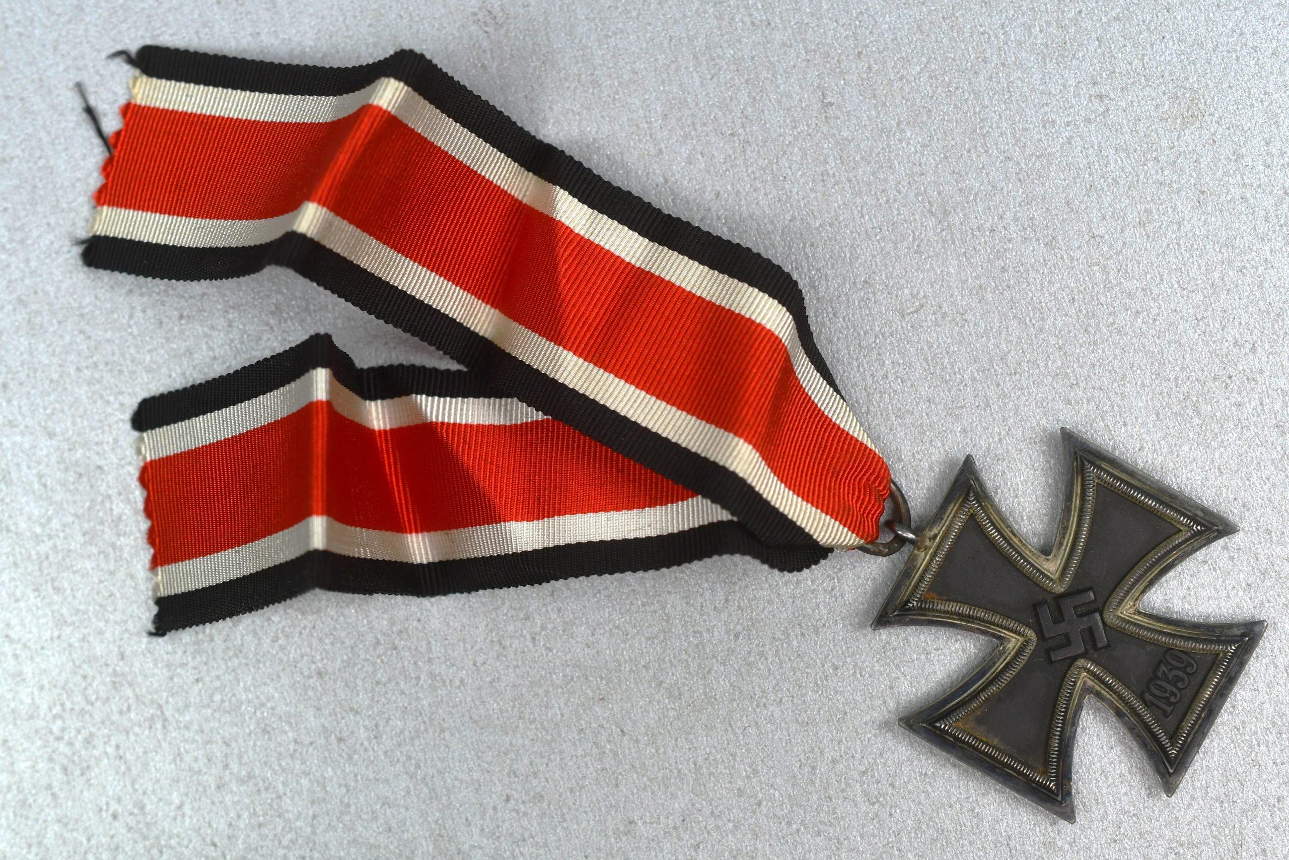 Iron Cross second class 1939 by '122' J.J. Stahl — image 3