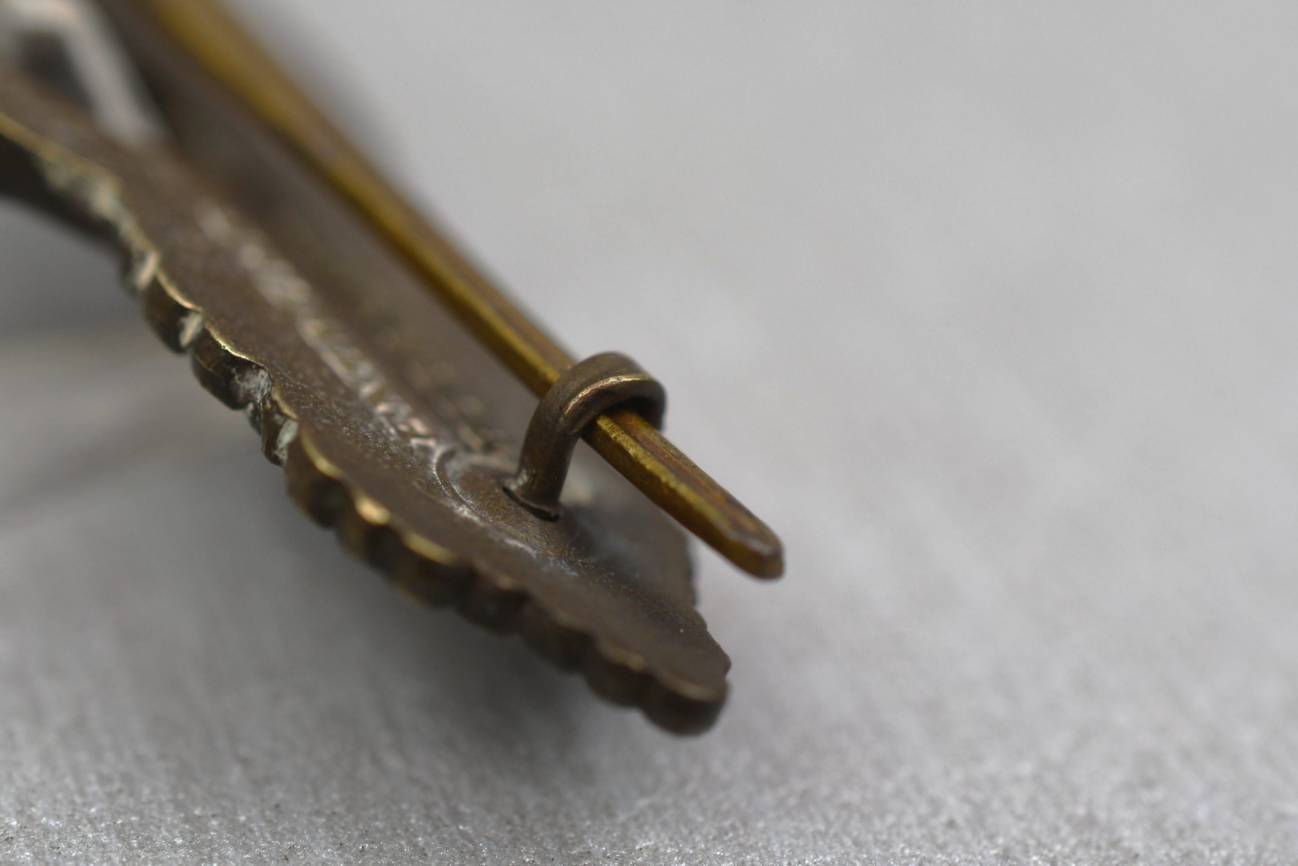 MINT Kriegsmarine U-Boat front clasp in bronze by Schwerin Berlin — image 6