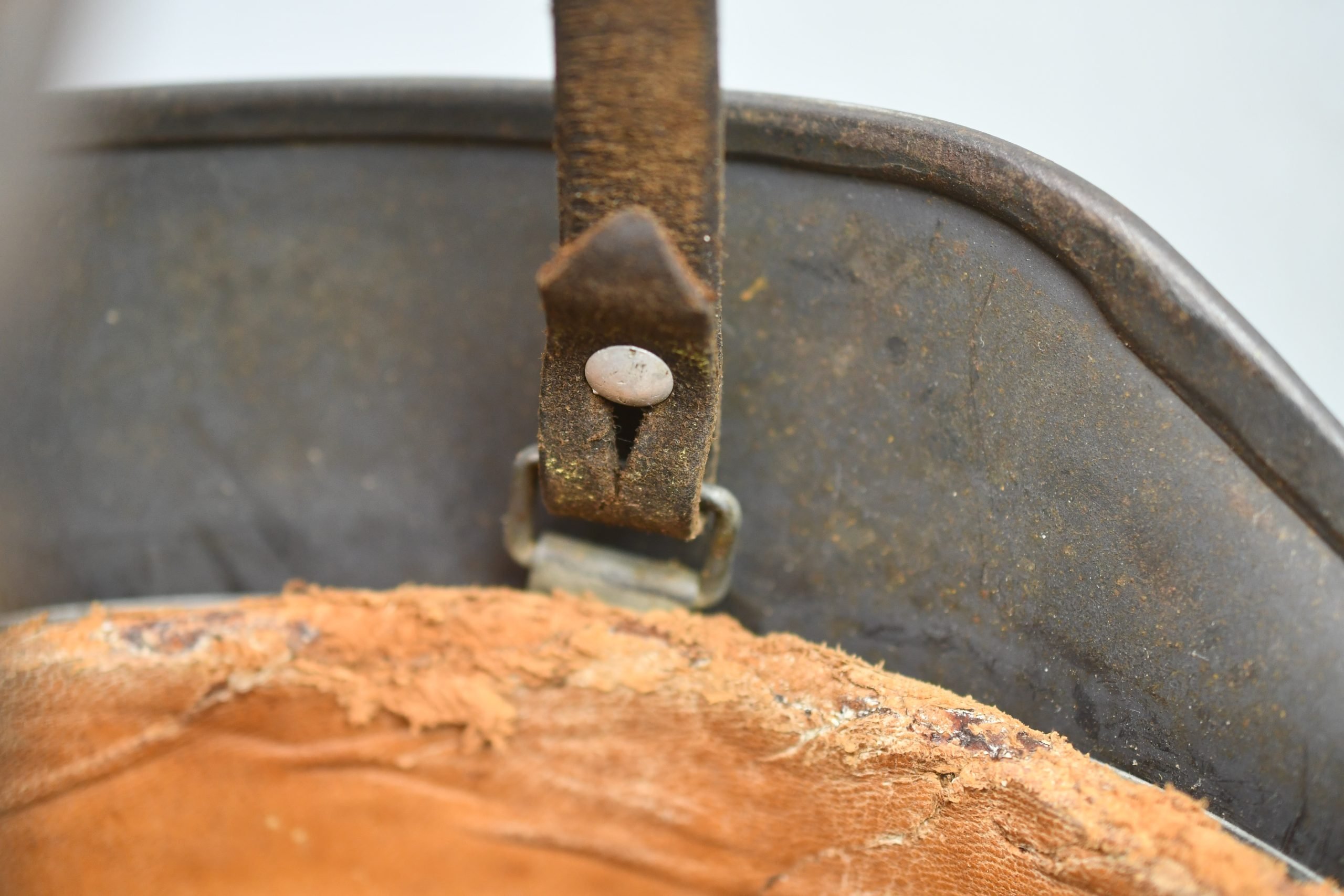 M40 Luftwaffe single decal steel helmet Q64 — image 10