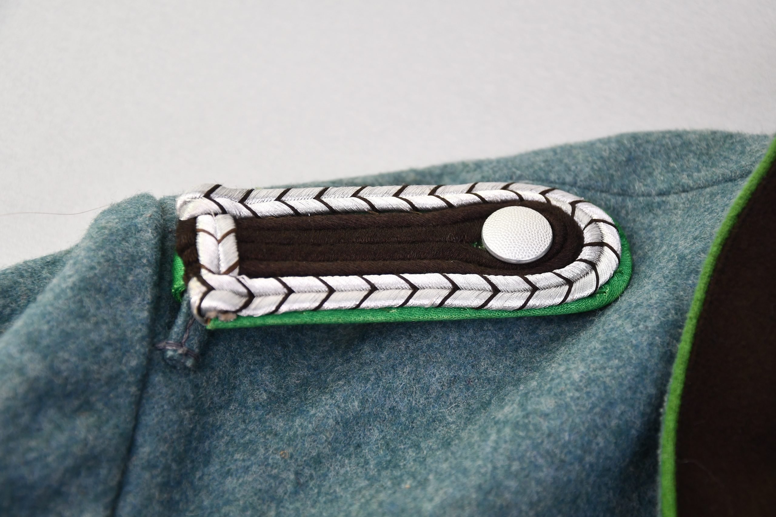 MINT German 'Schutzpolizei' greatcoat for Oberwachtmeister 1943 — image 7