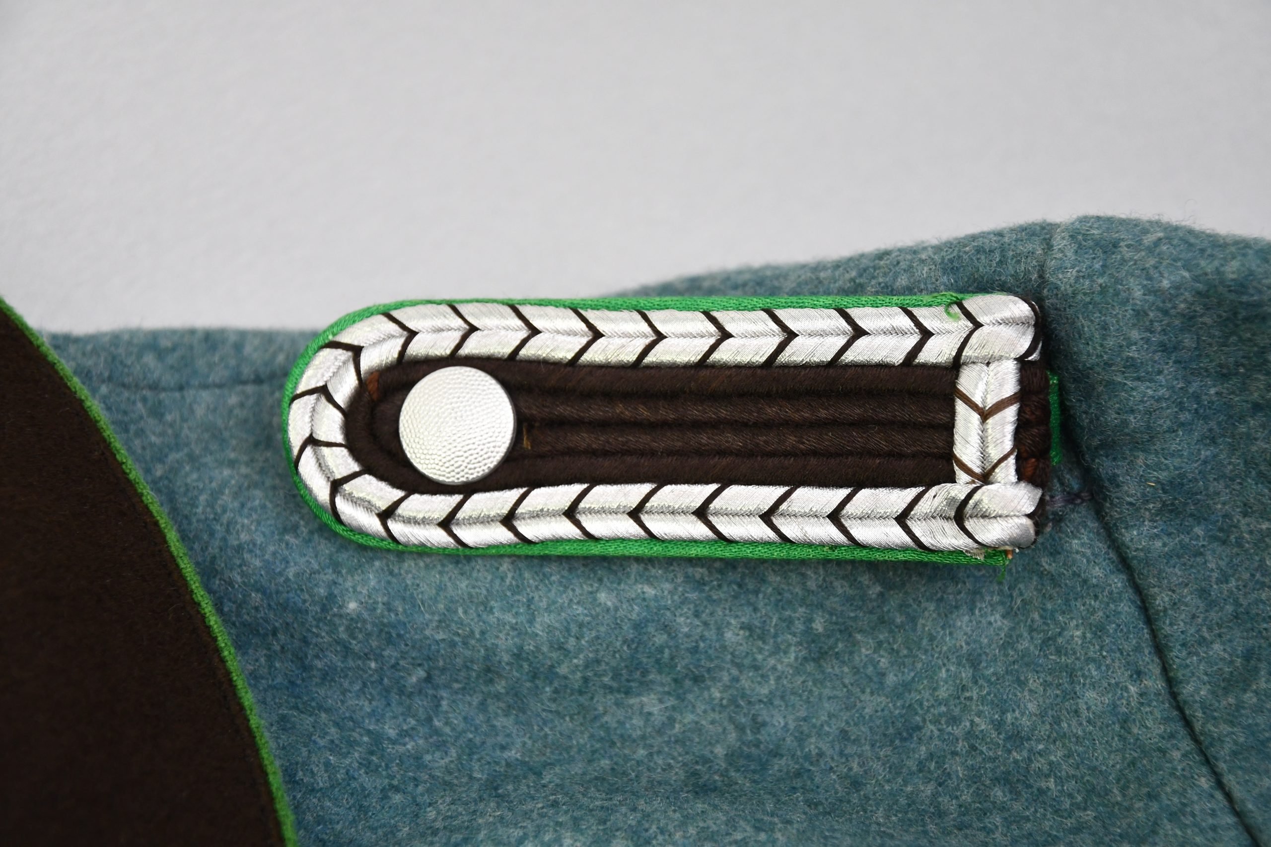 MINT German 'Schutzpolizei' greatcoat for Oberwachtmeister 1943 — image 8